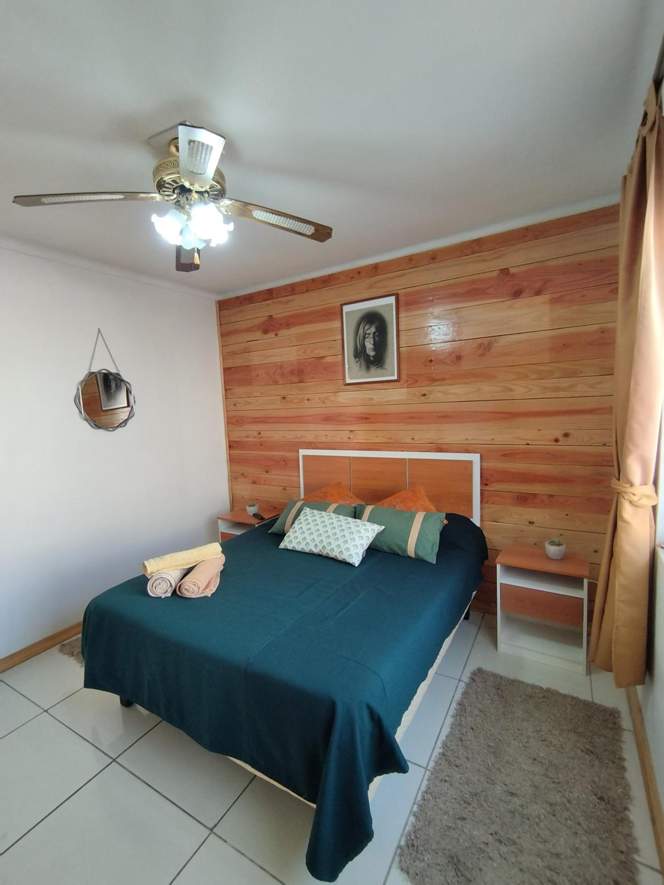 Double Room with Shared Bathroom photo 2
