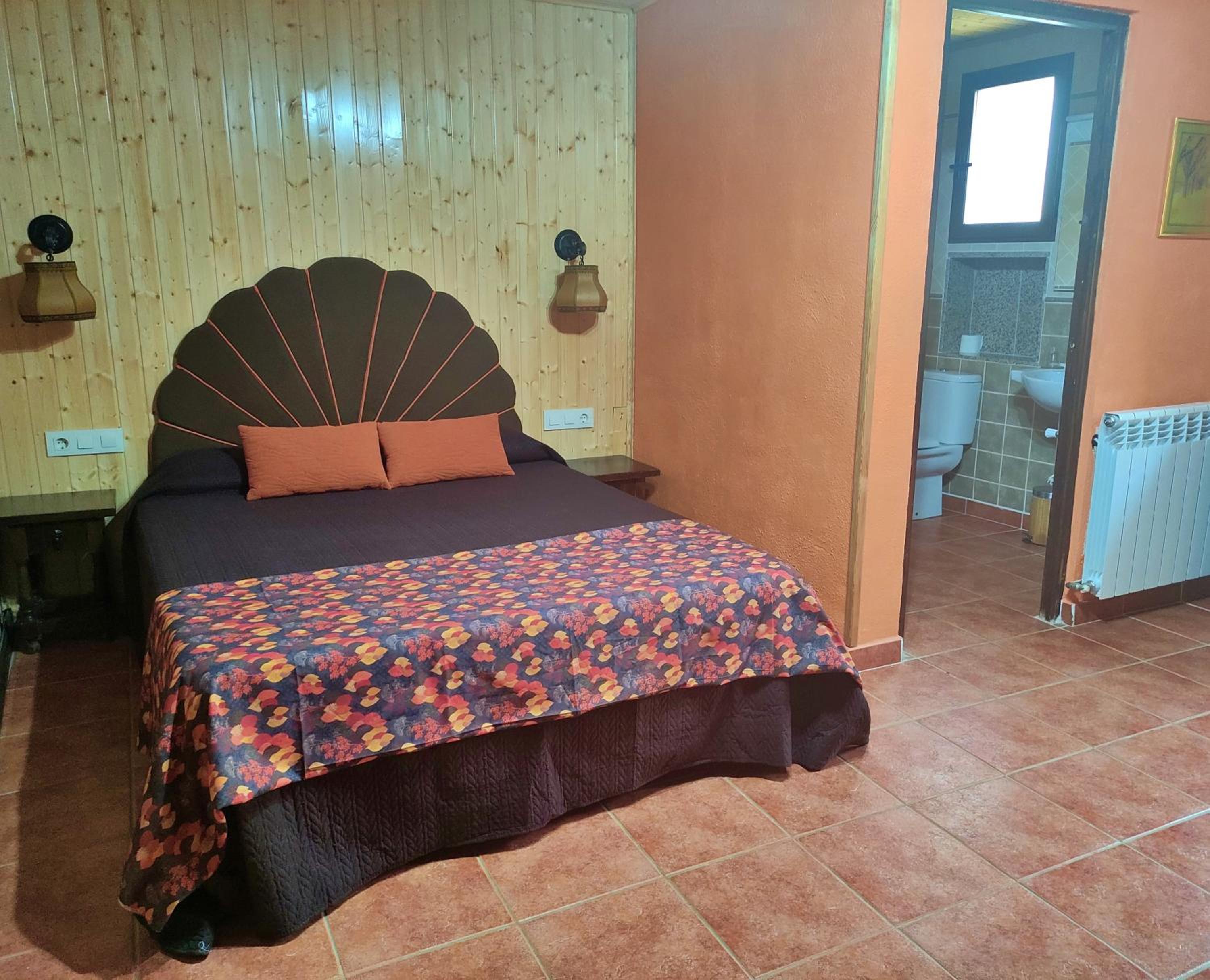 Habitación Doble con Baño Privado