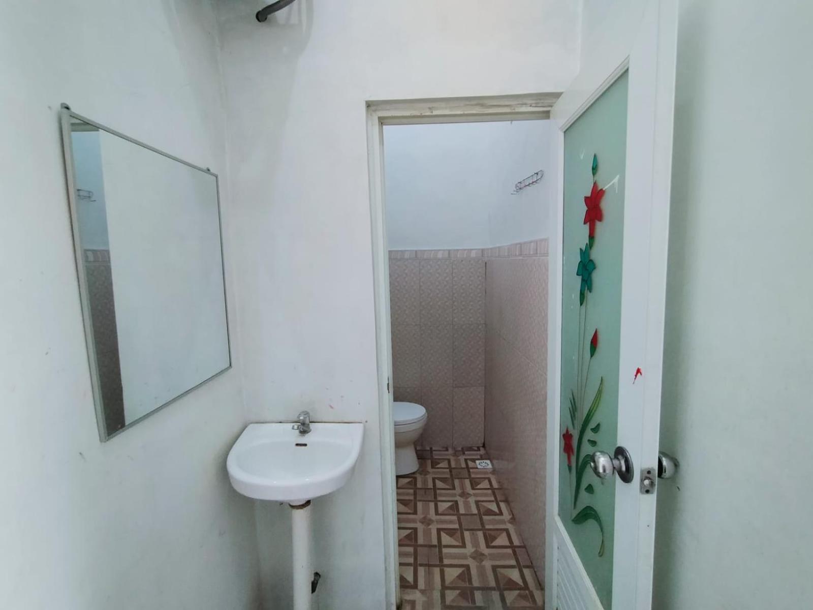Standard Double Room - Photo 2