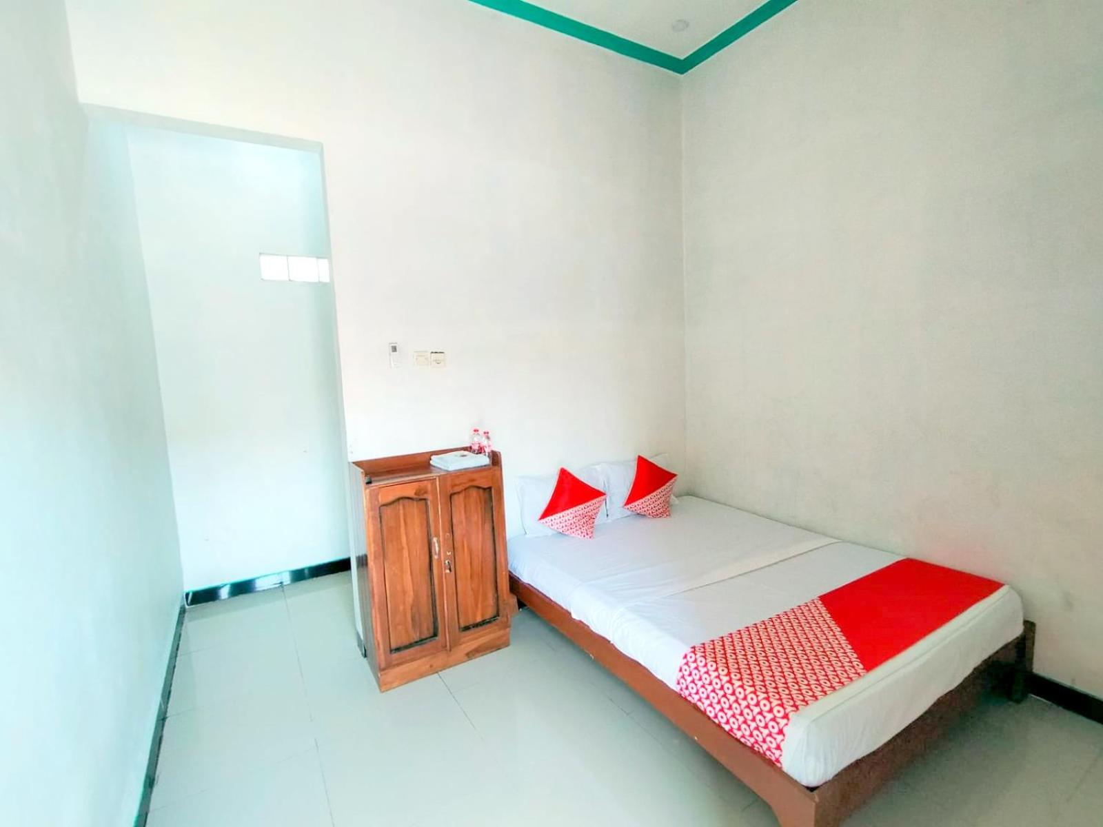 Standard Double Room - Photo 7