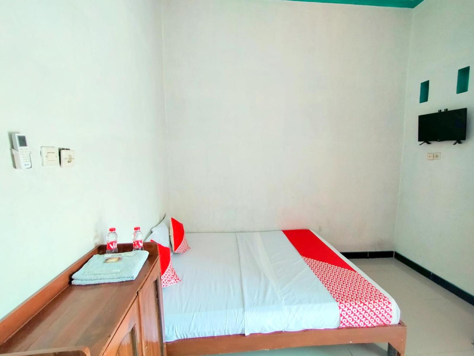 Standard Double Room - Photo 6
