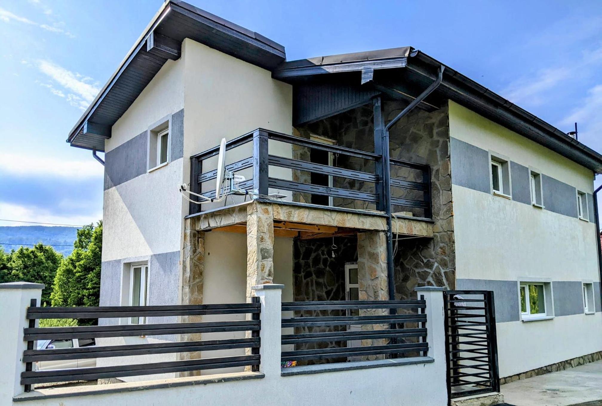 Villa photo 2