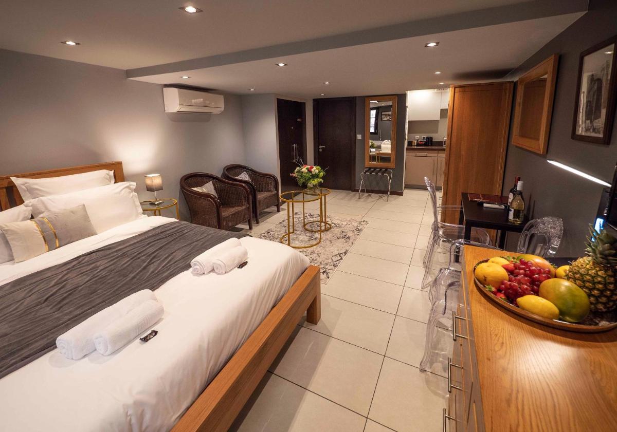 Standard Suite - First Floor - Photo 2