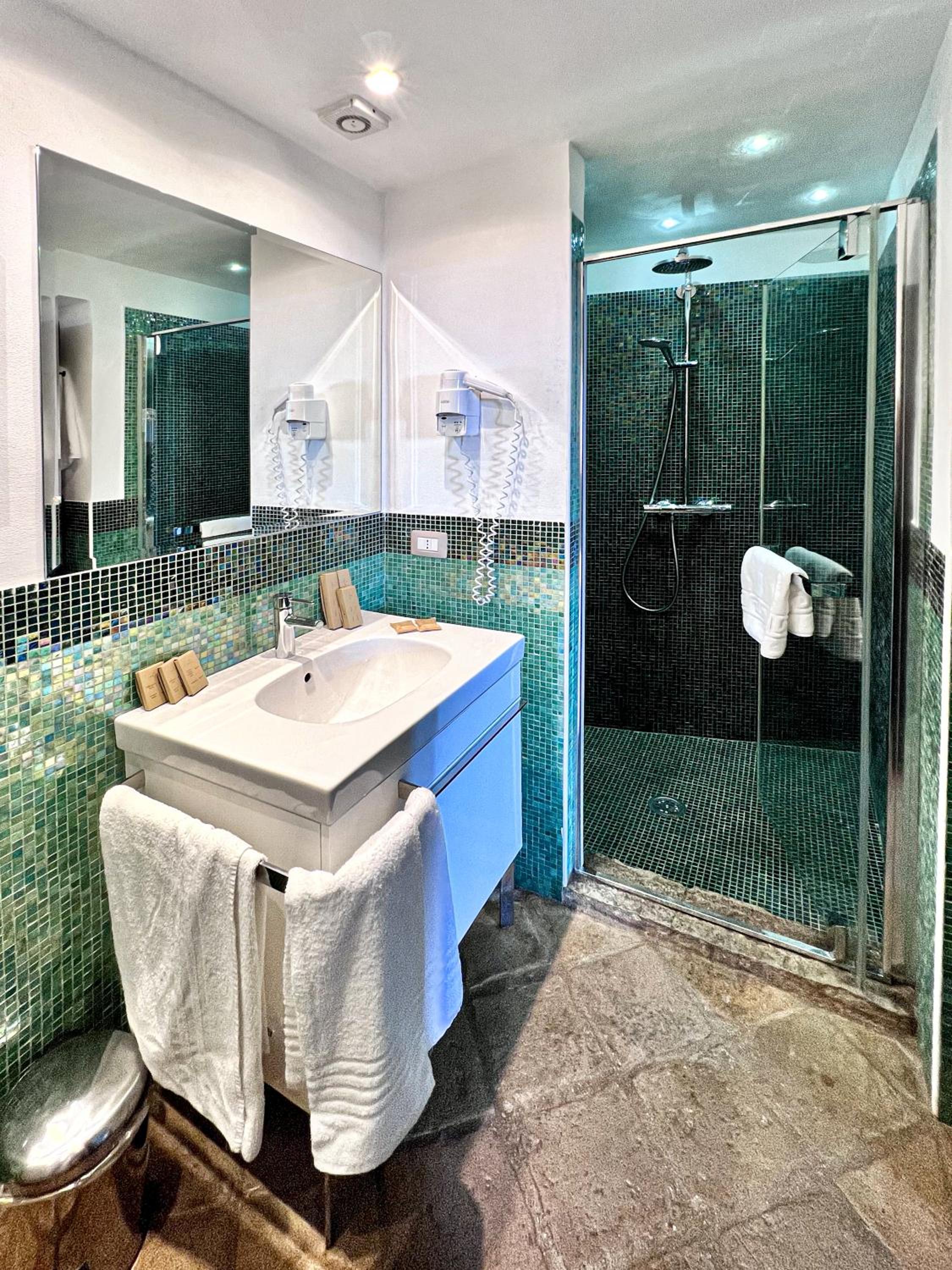Duplex Suite - Photo 7