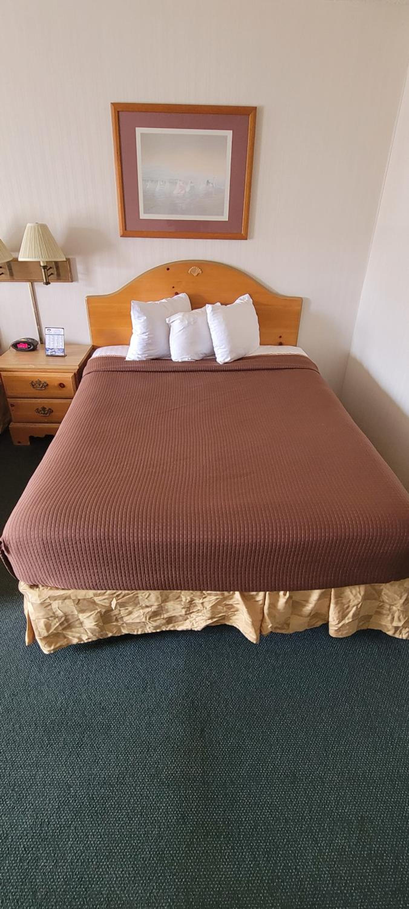 Queen Room - Photo 5