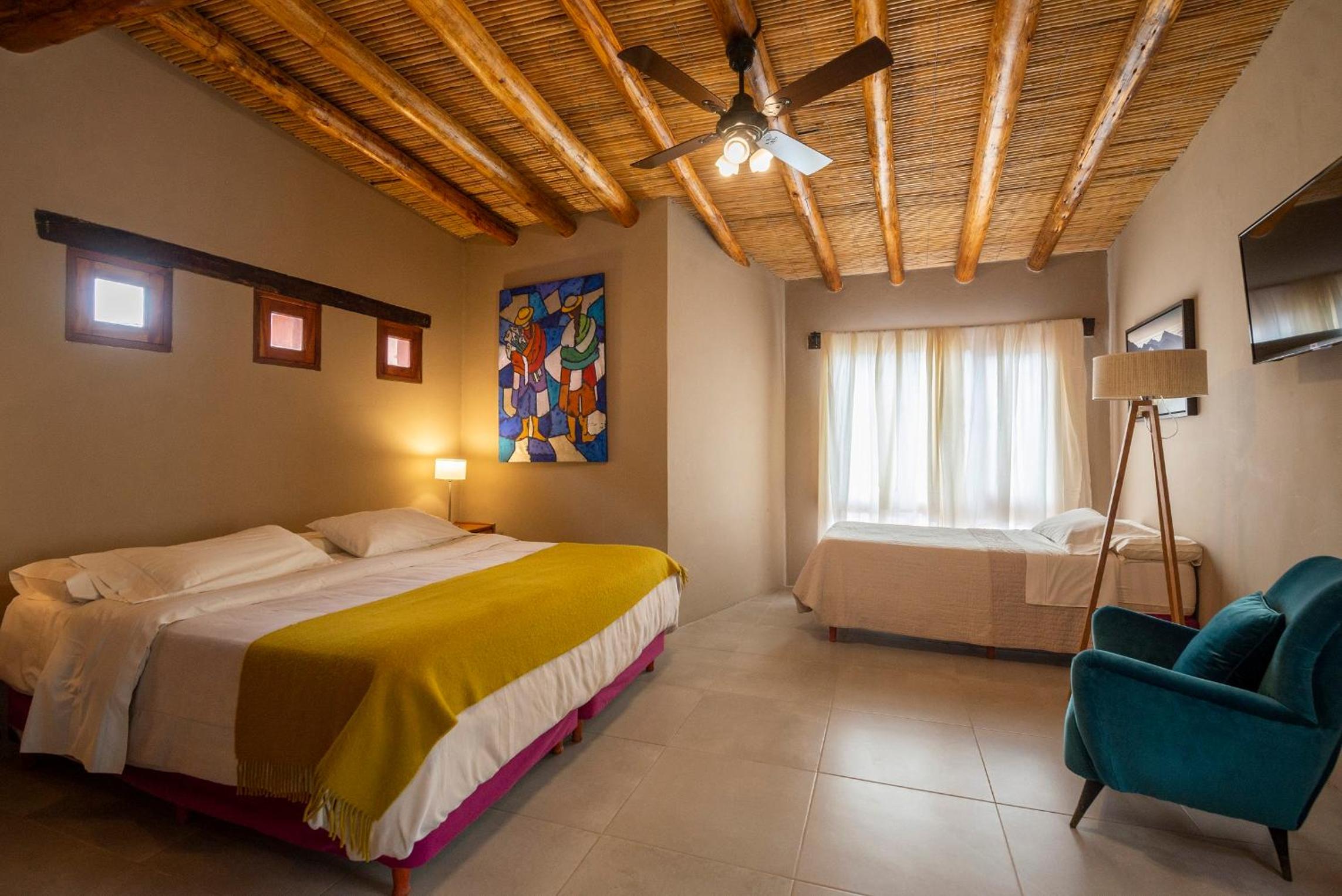 Deluxe Triple Room photo 2