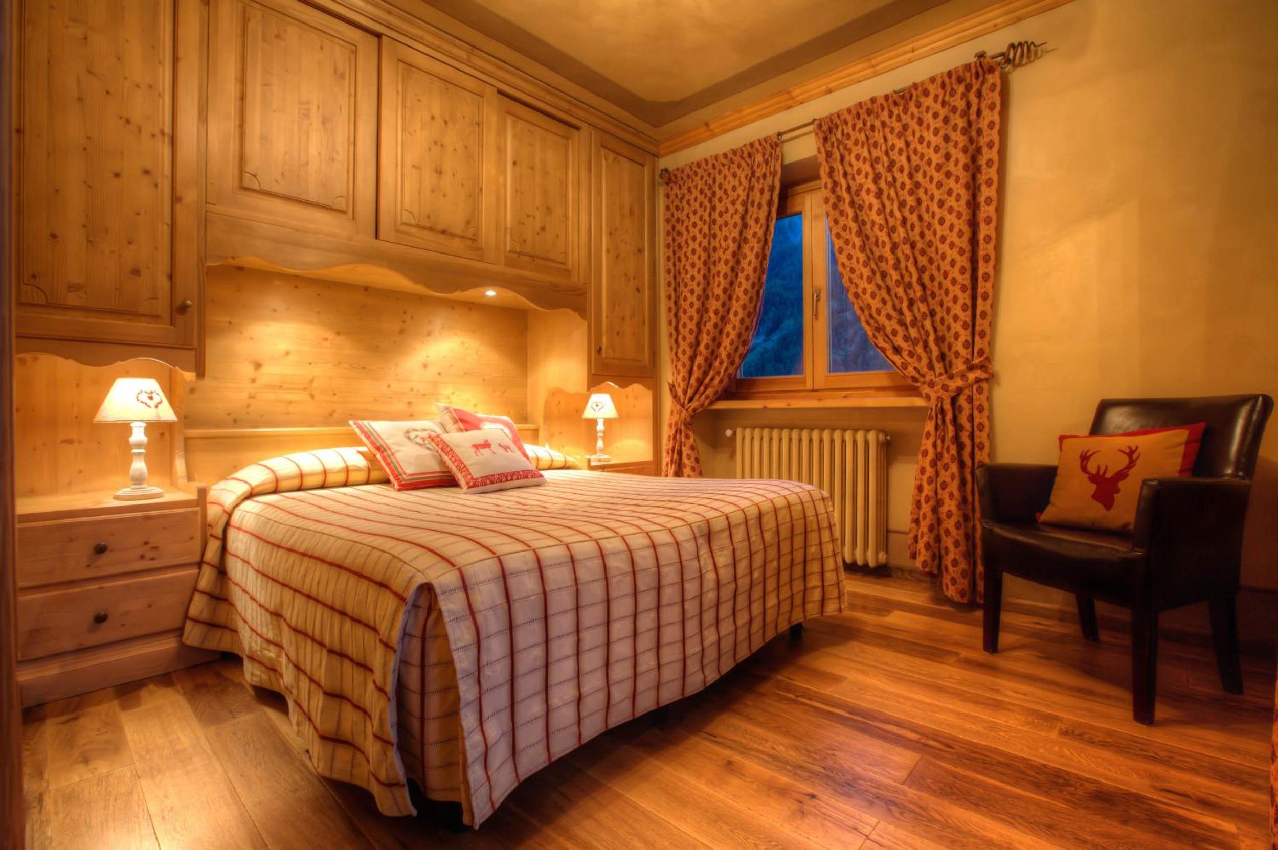 Suite with Balcony (2 Adults)