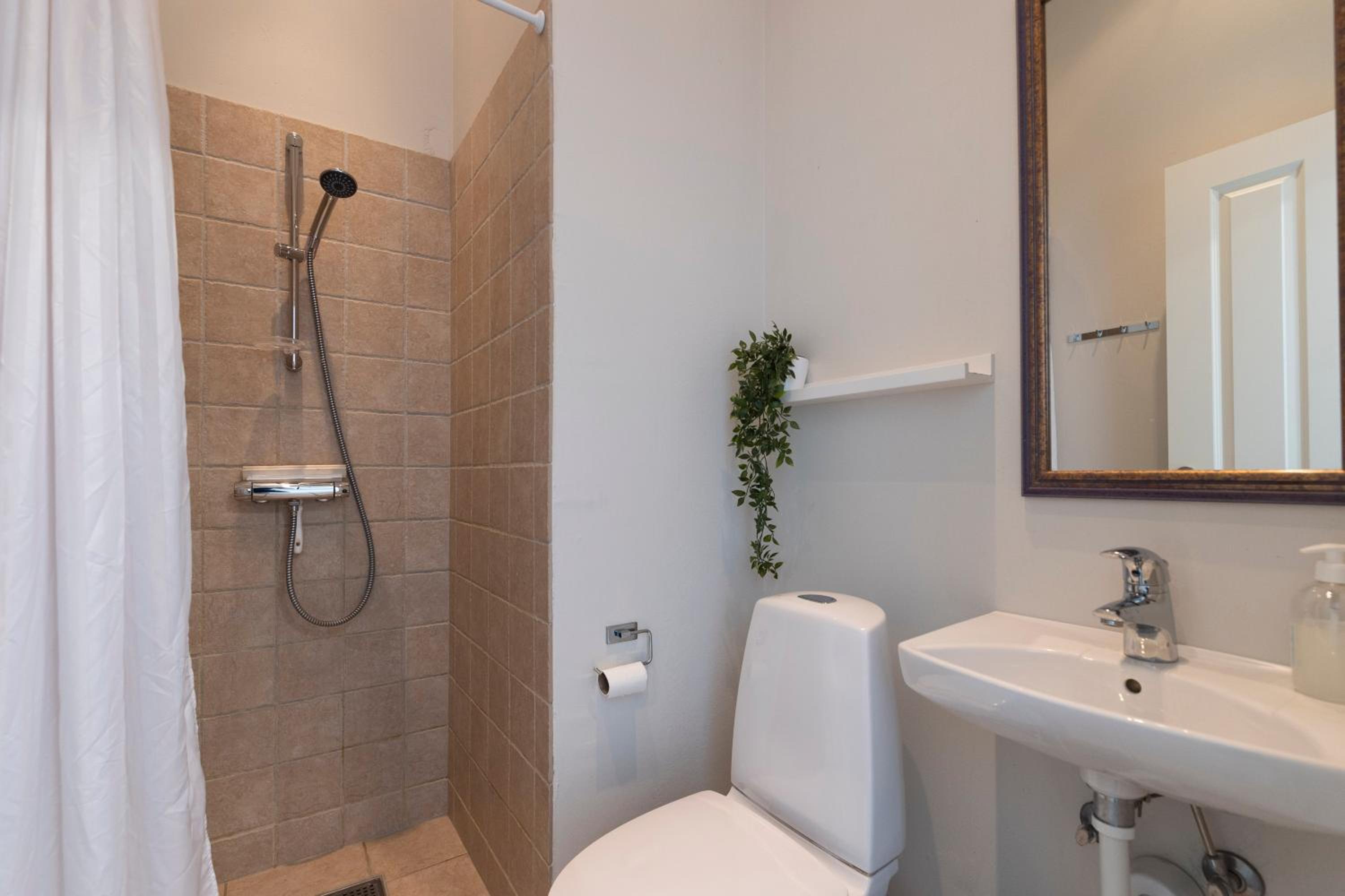 Two-Bedroom Apartment with Terrace photo 2