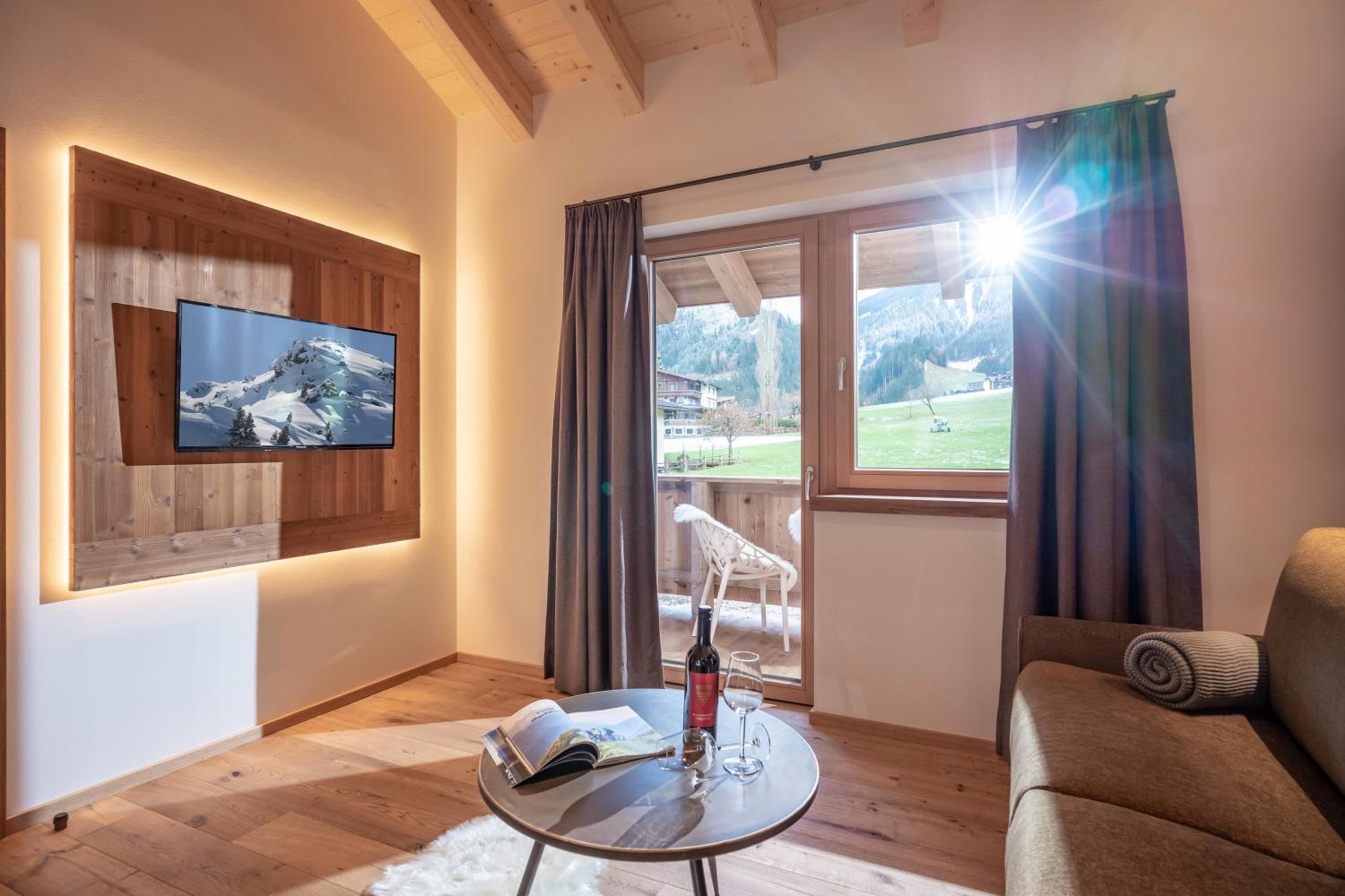 Three-Bedroom Chalet photo 1