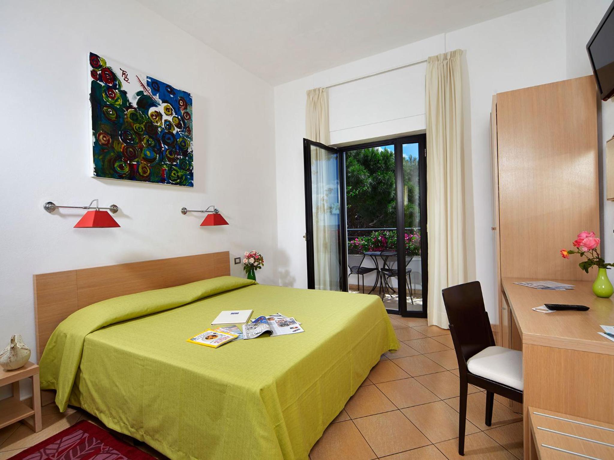 Superior Double Room with Balcony and Sea View