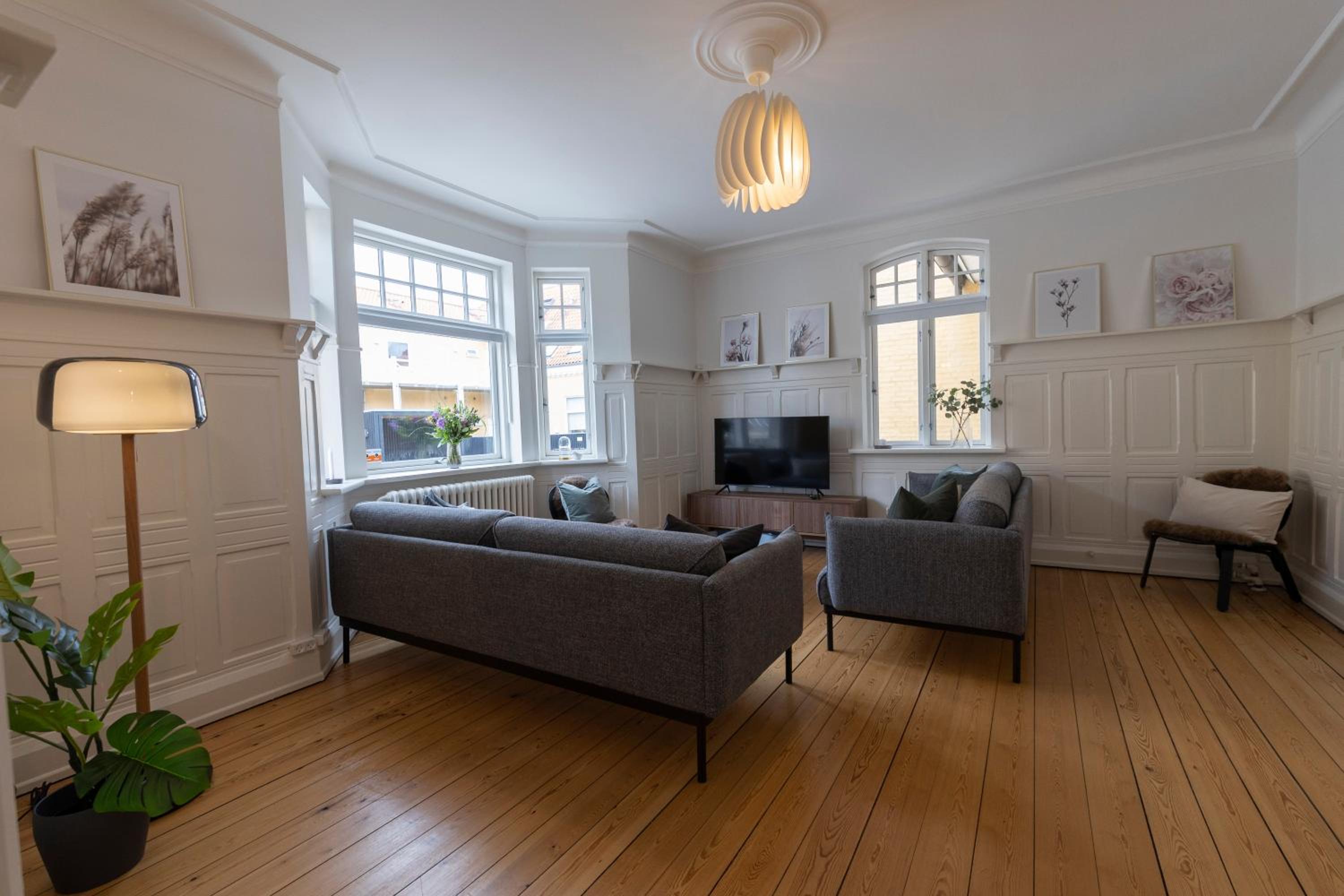 Four-Bedroom Apartment (8 Adults) photo 1