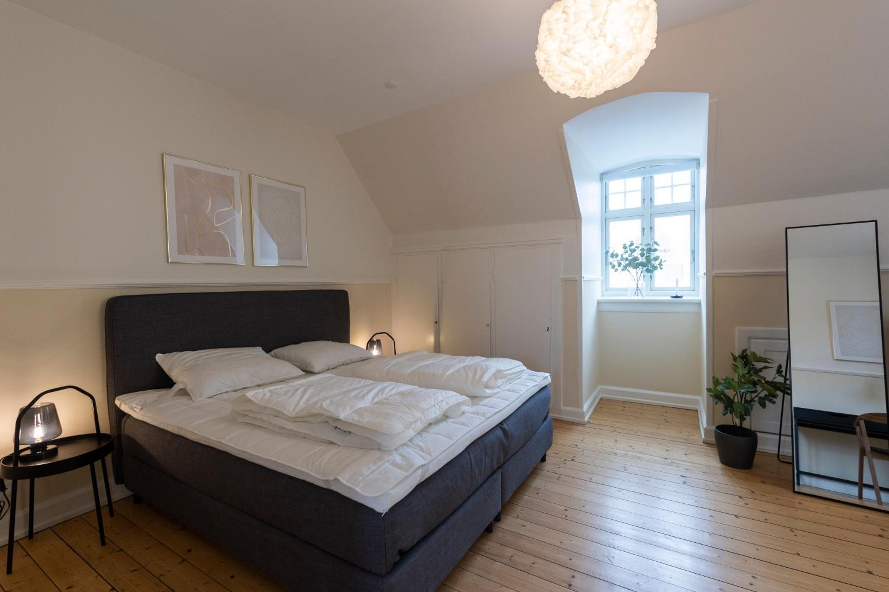 Four-Bedroom Apartment (8 Adults) photo 3