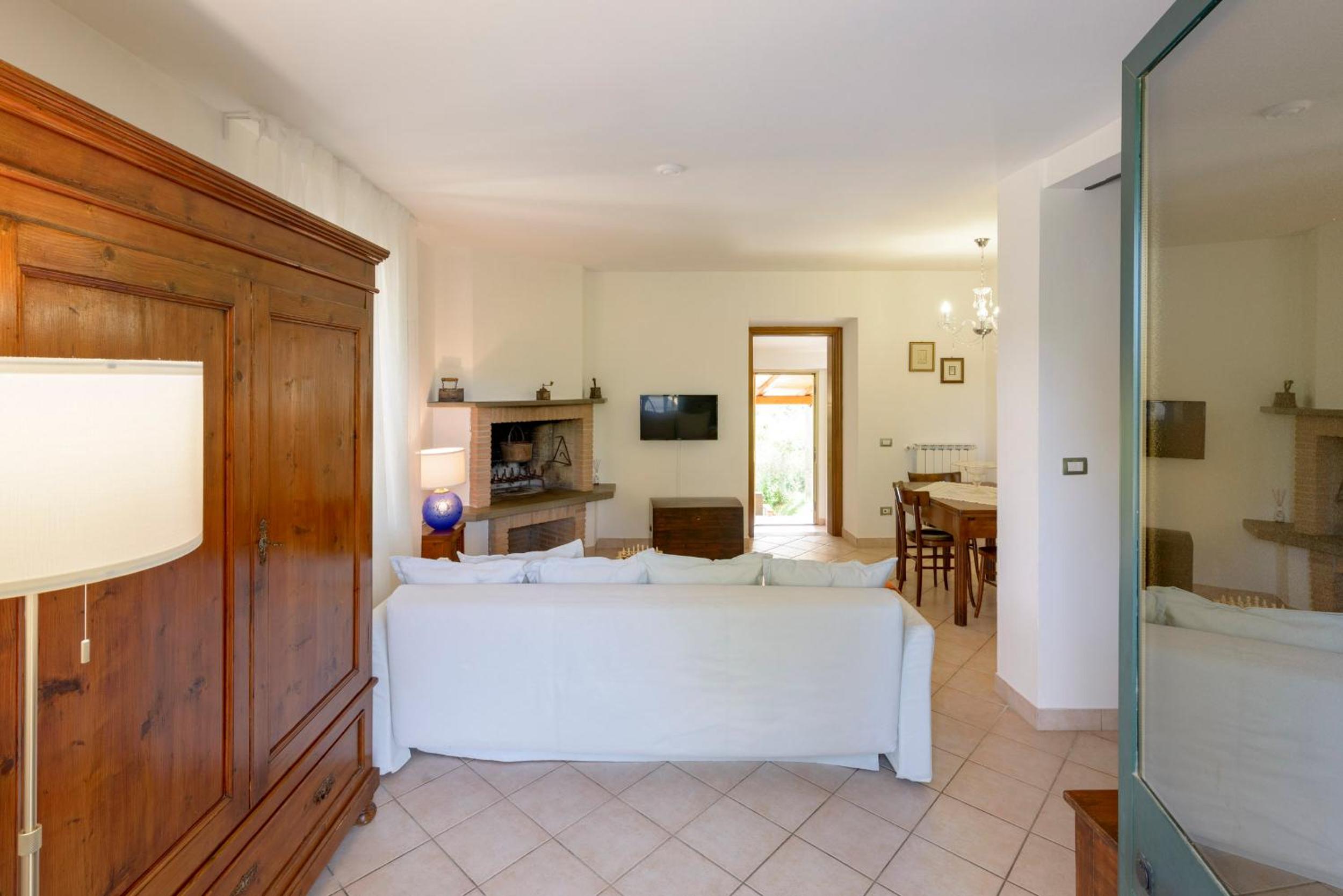 Two-Bedroom House - Photo 1
