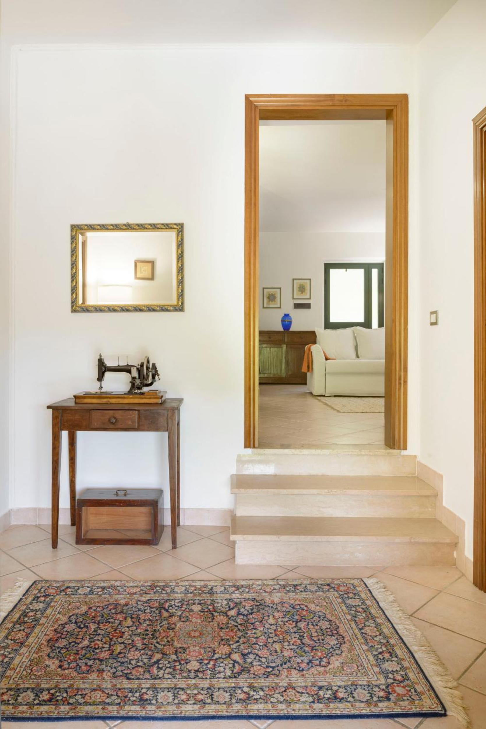 Two-Bedroom House - Photo 14