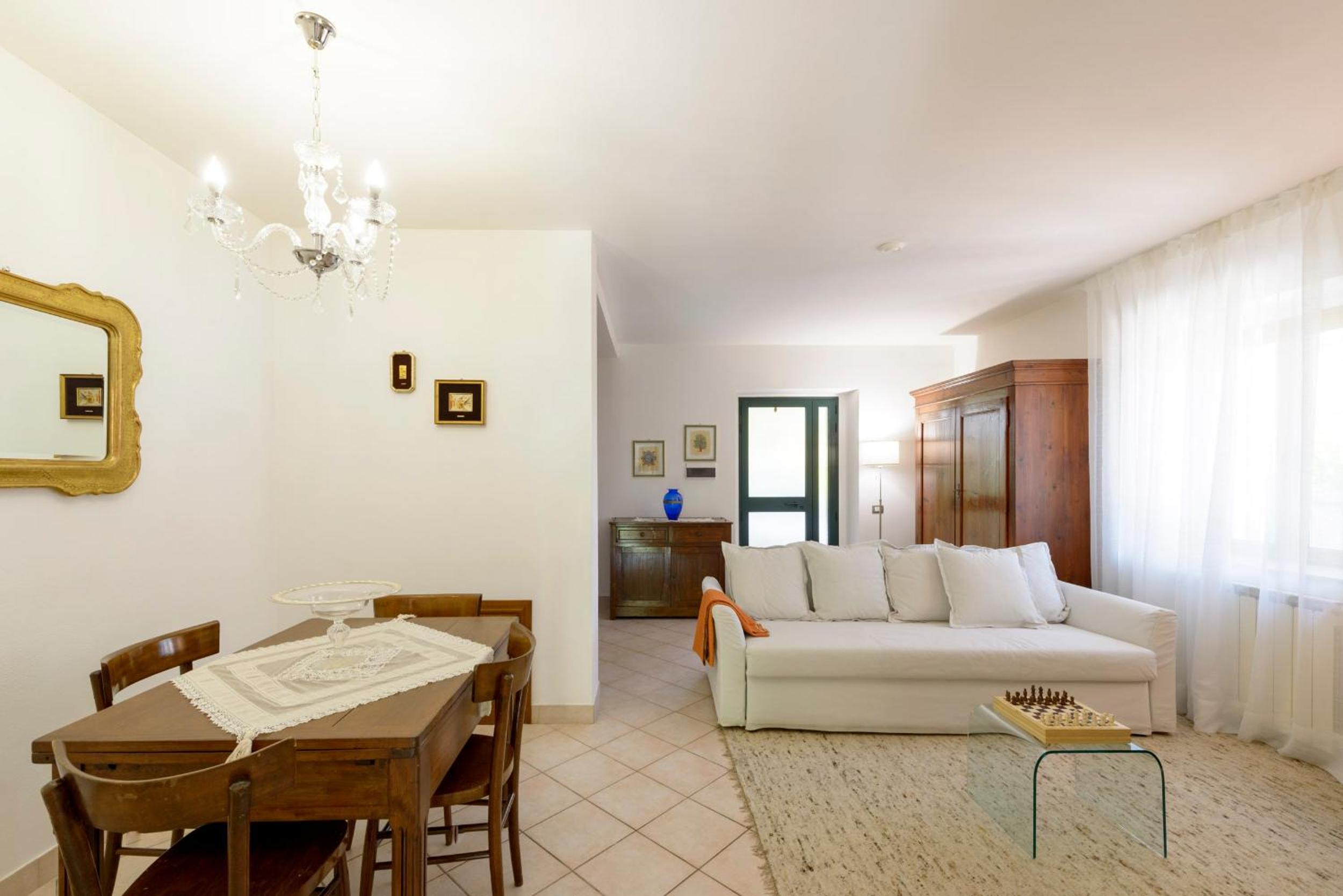 Two-Bedroom House - Photo 17