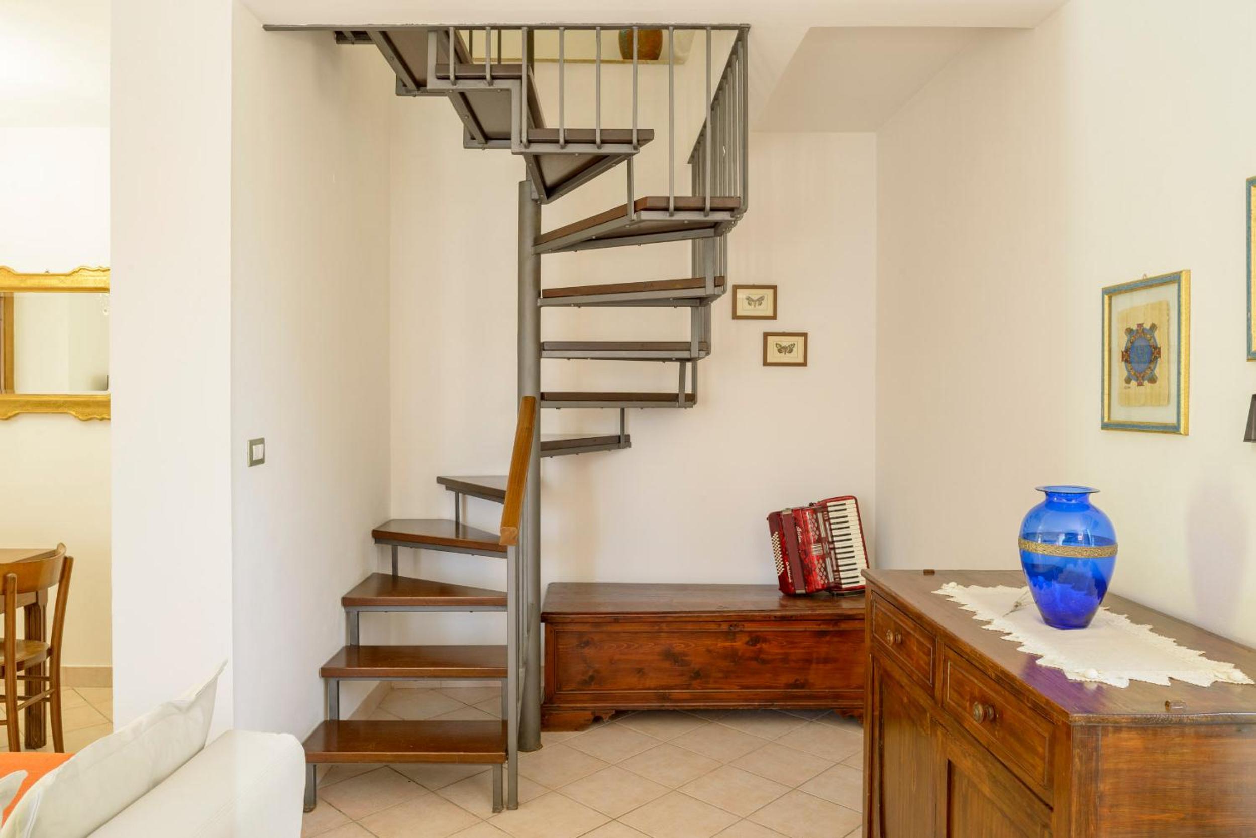 Two-Bedroom House - Photo 21