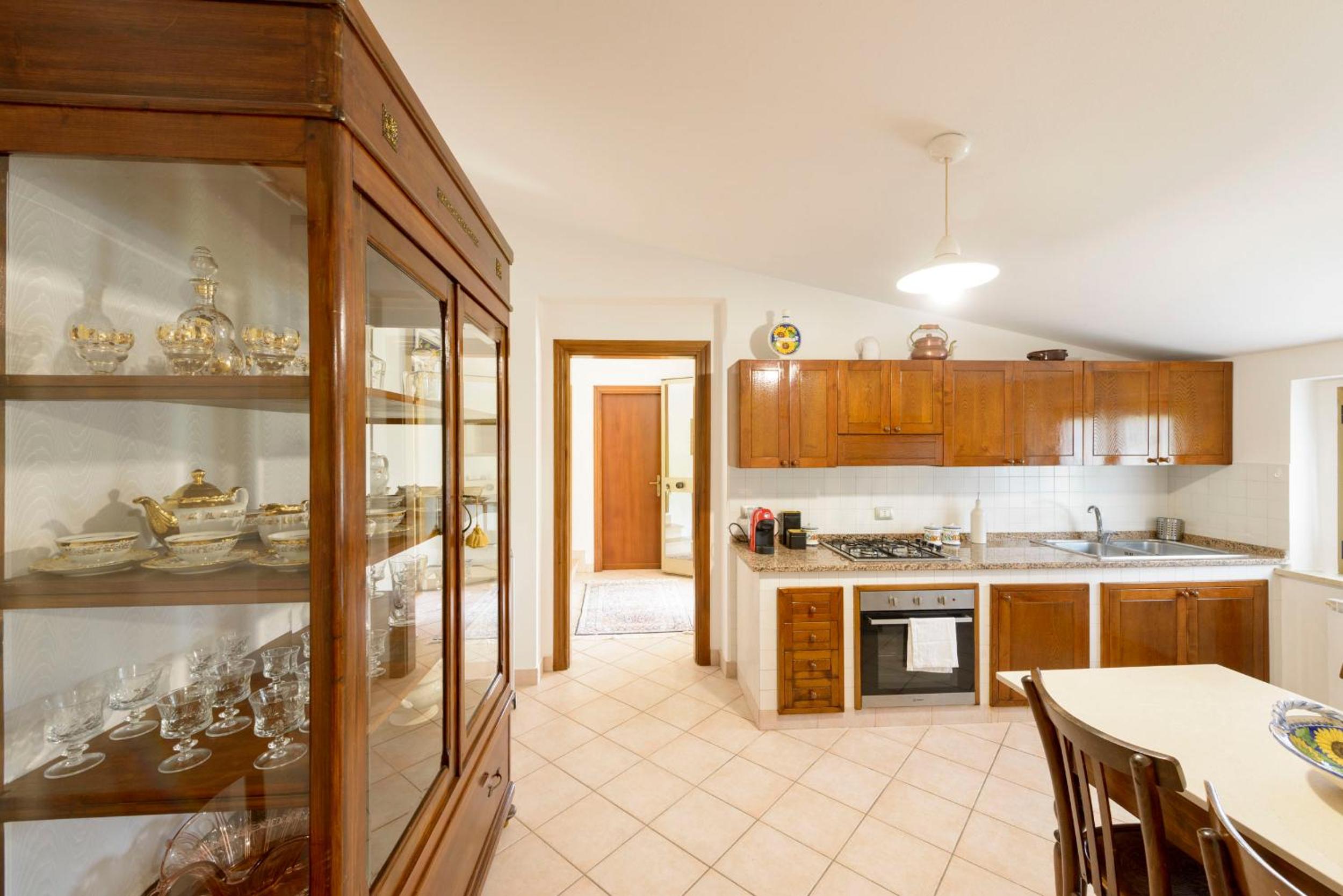 Two-Bedroom House - Photo 23