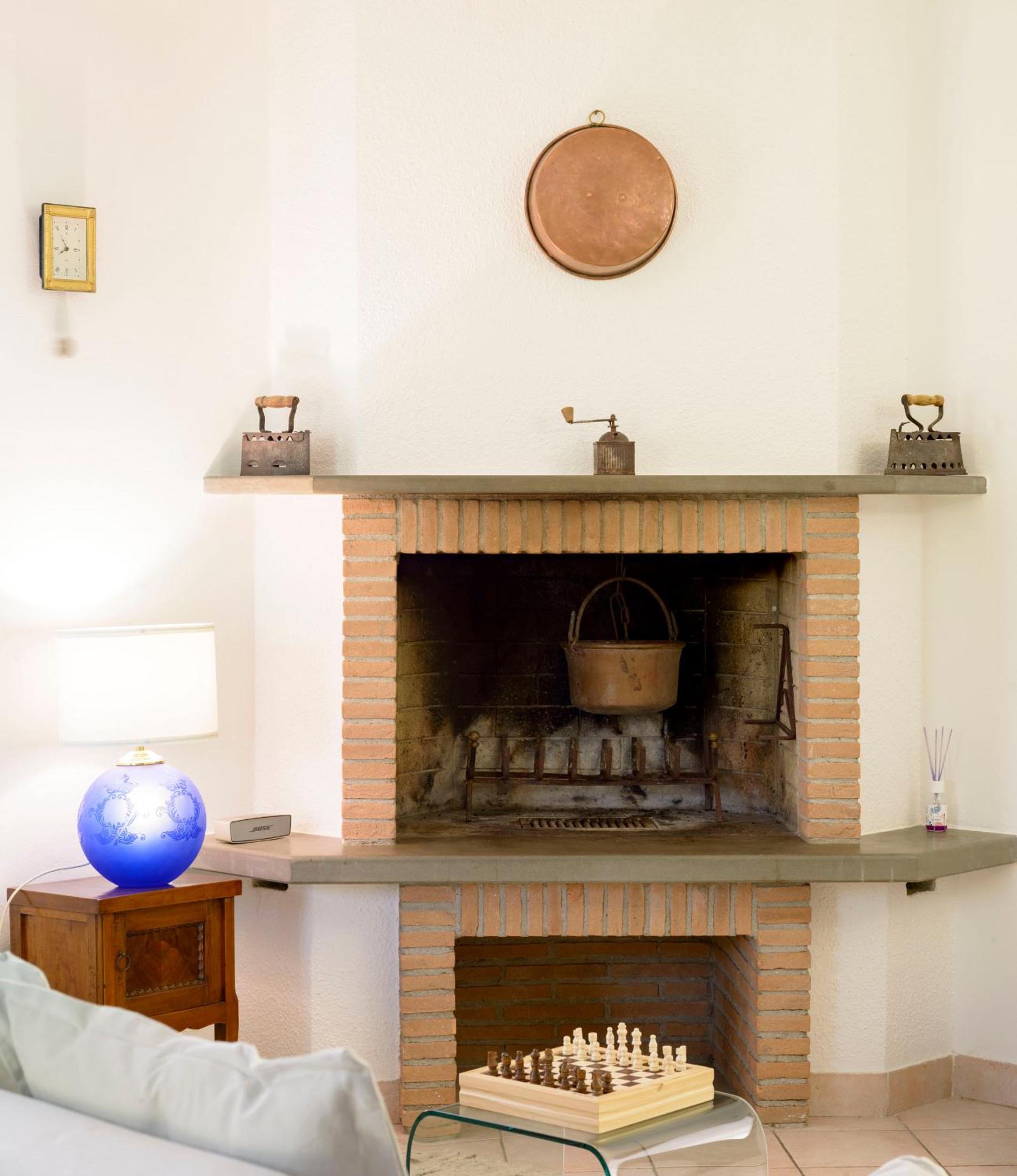 Two-Bedroom House - Photo 33