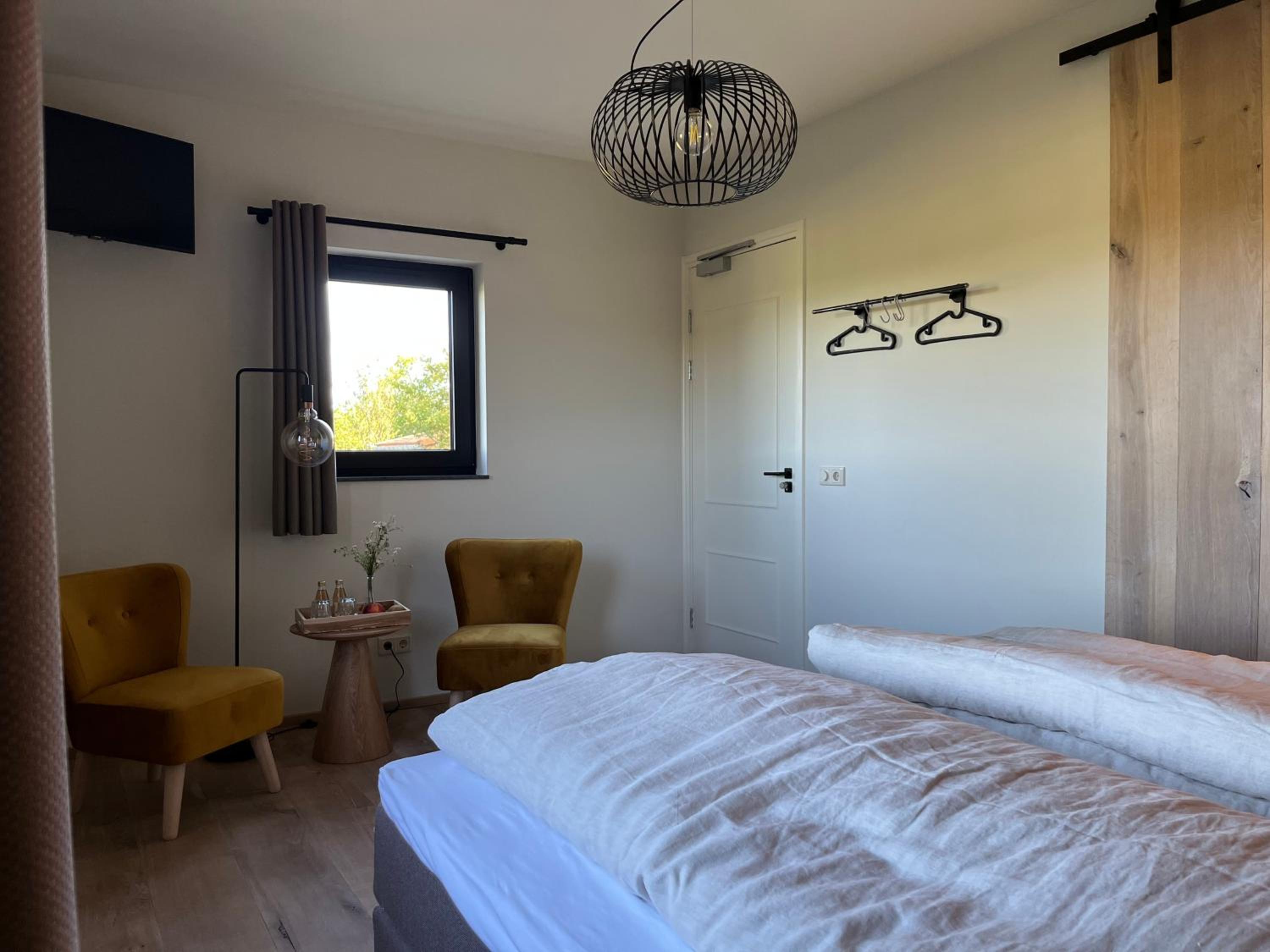 Deluxe Double Room - Photo 10
