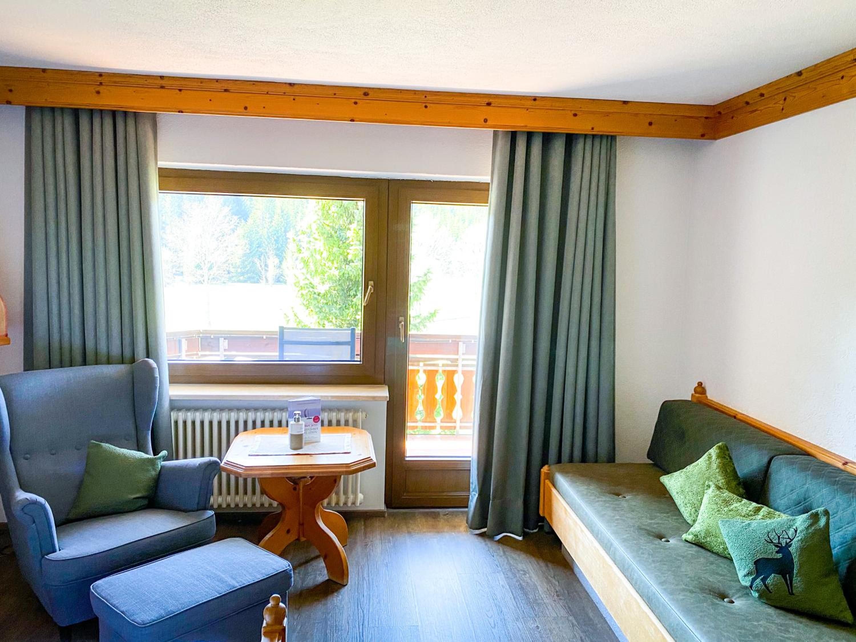 Double Room with Bath and Balcony