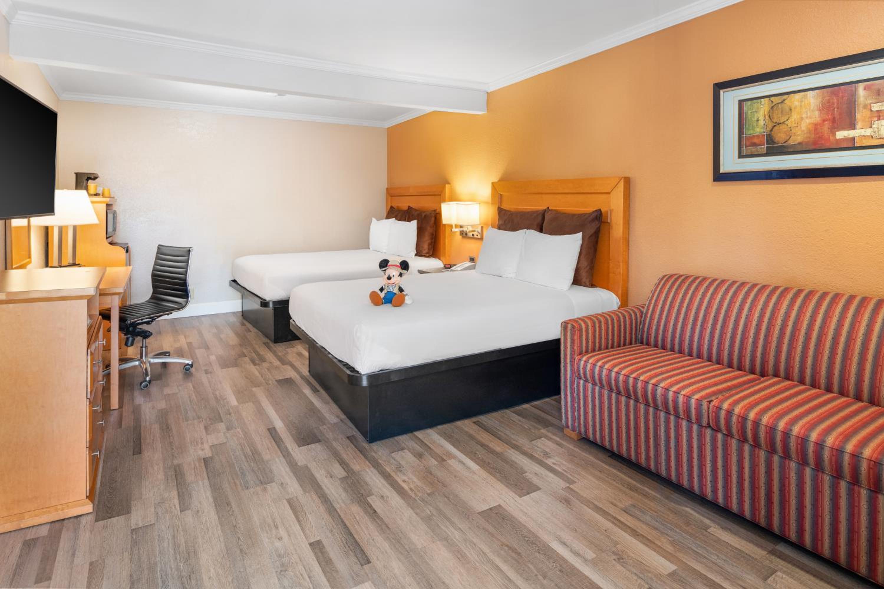 Deluxe Room - Photo 1