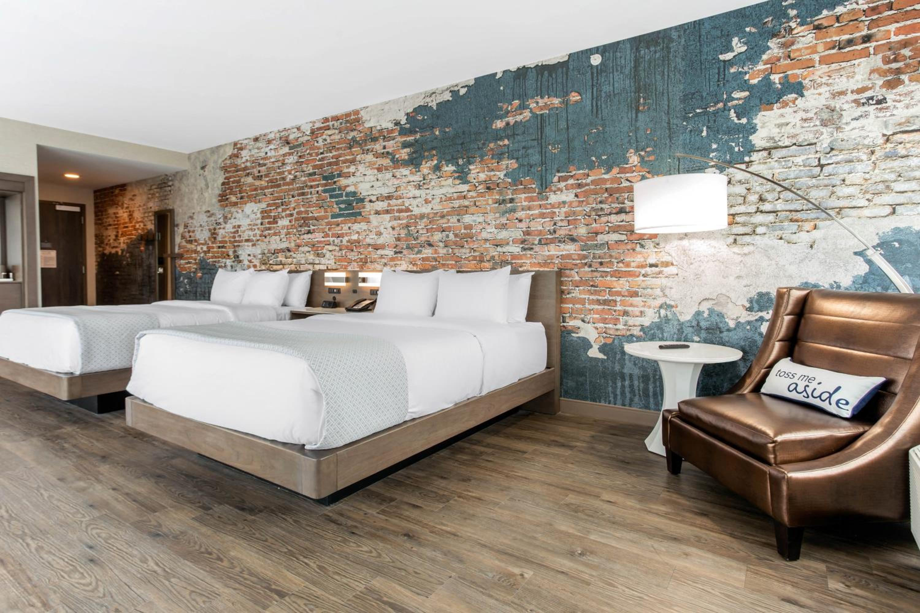 Queen Room with Two Queen Beds - Accessible/Non-Smoking  photo 2
