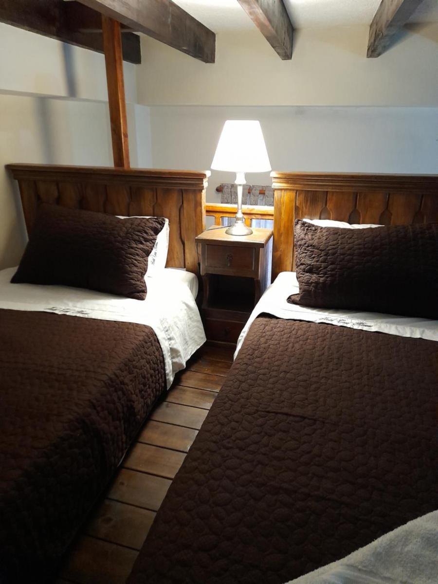 King Room with Two King Beds photo 1