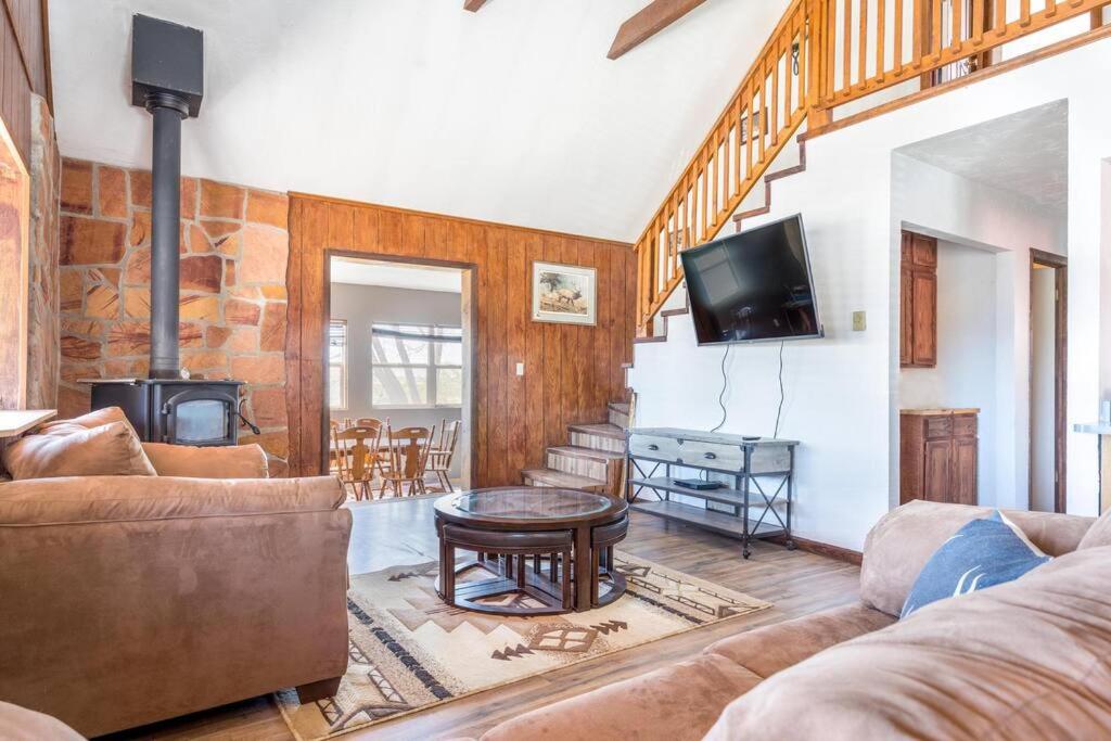 Three-Bedroom House photo 1
