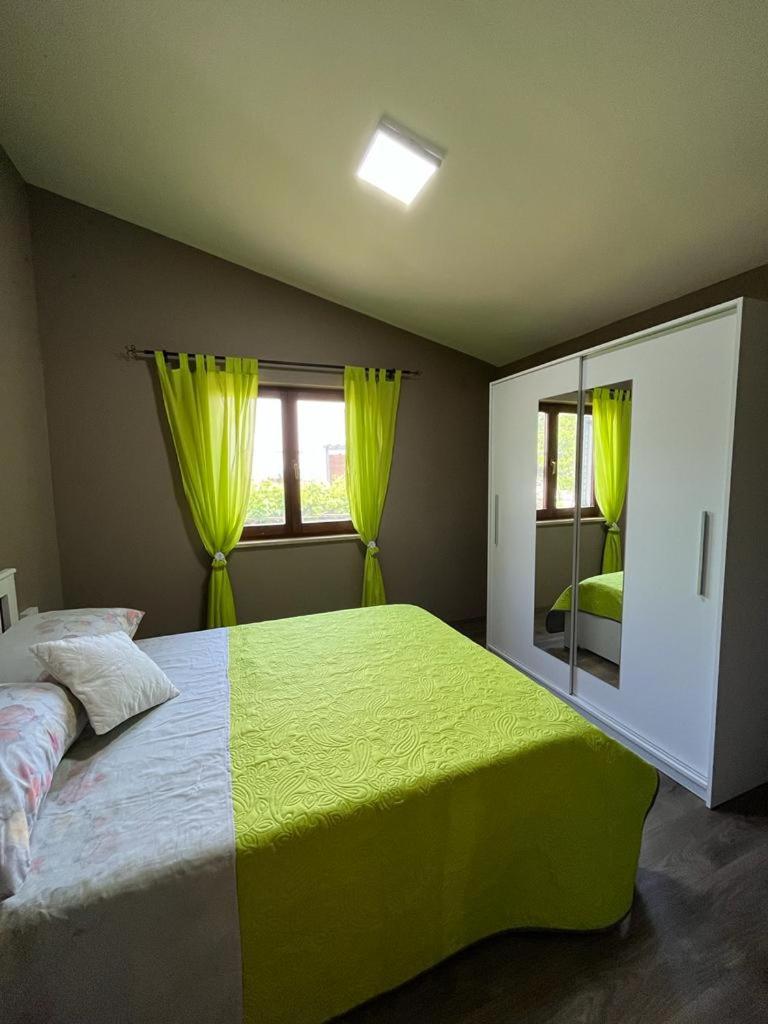 Two-Bedroom Apartment - Photo 8