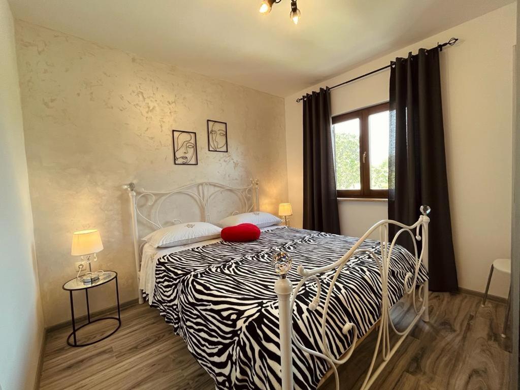 One-Bedroom Apartment - Photo 13