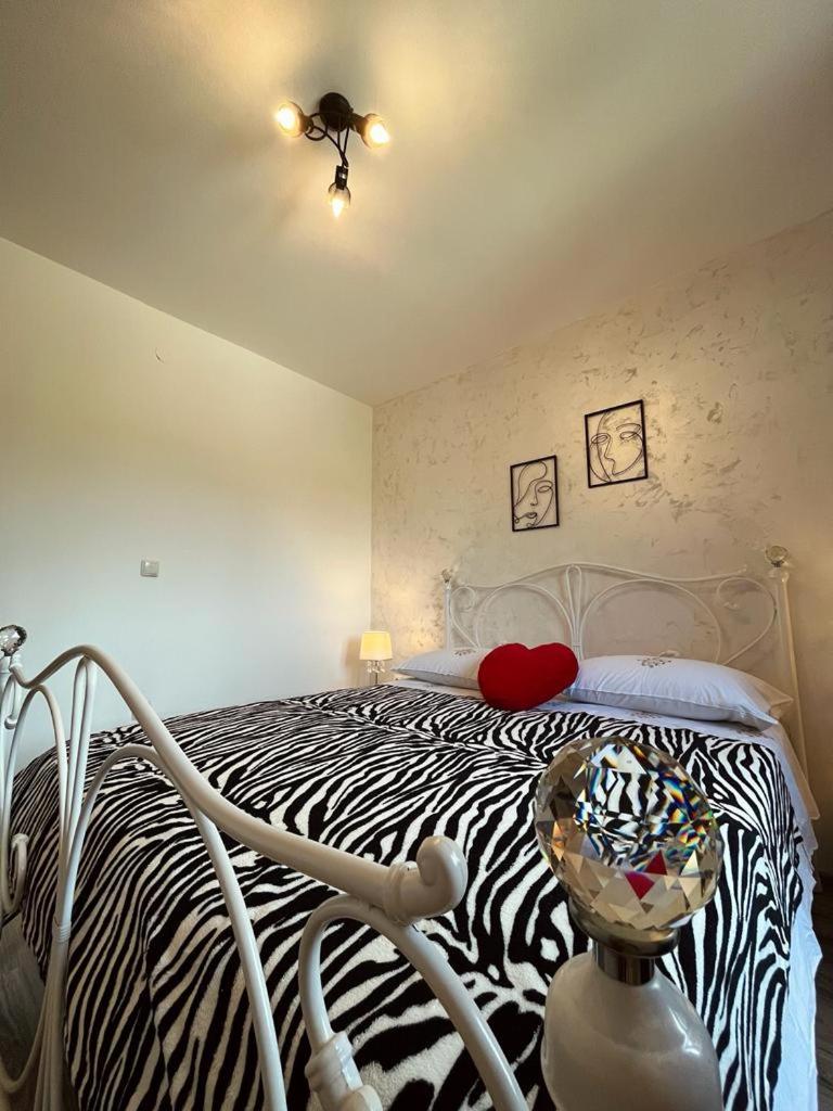 One-Bedroom Apartment - Photo 14
