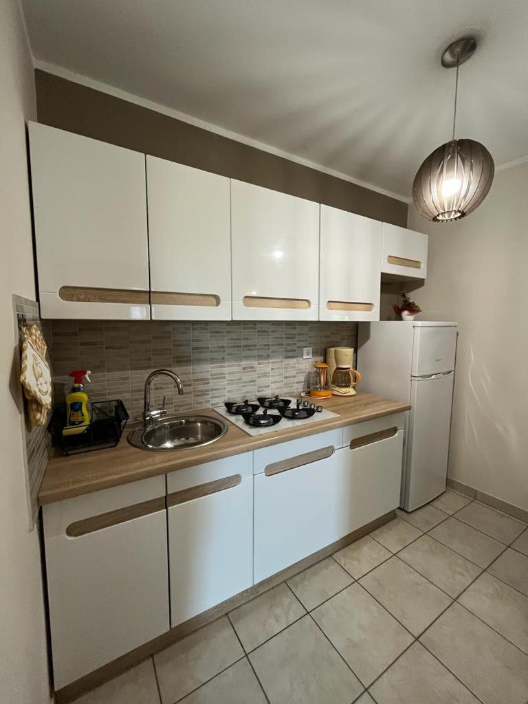 Two-Bedroom Apartment - Photo 11