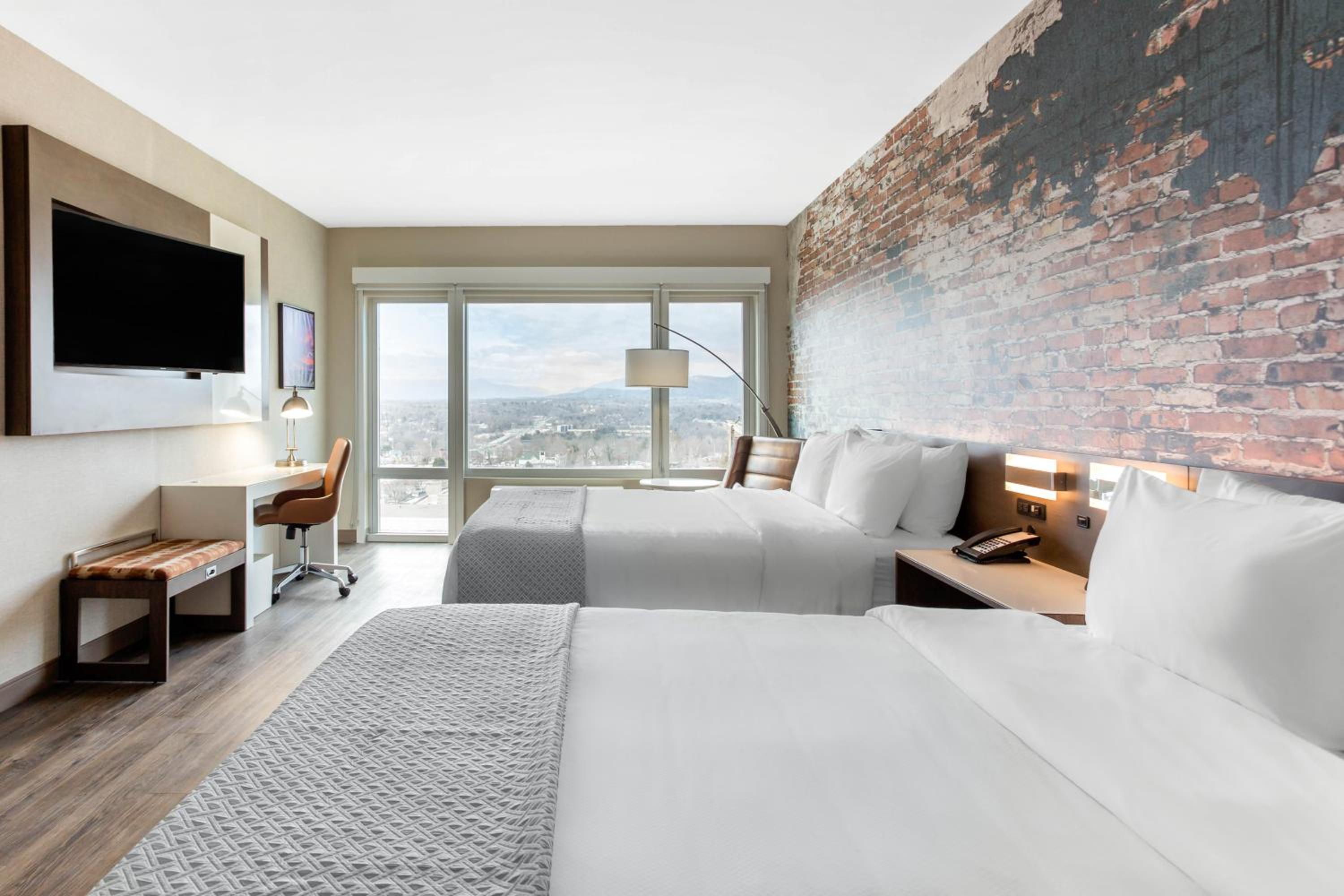 Queen Room with Two Queen Beds and Roll in Shower - Accessible/Non-Smoking photo 3