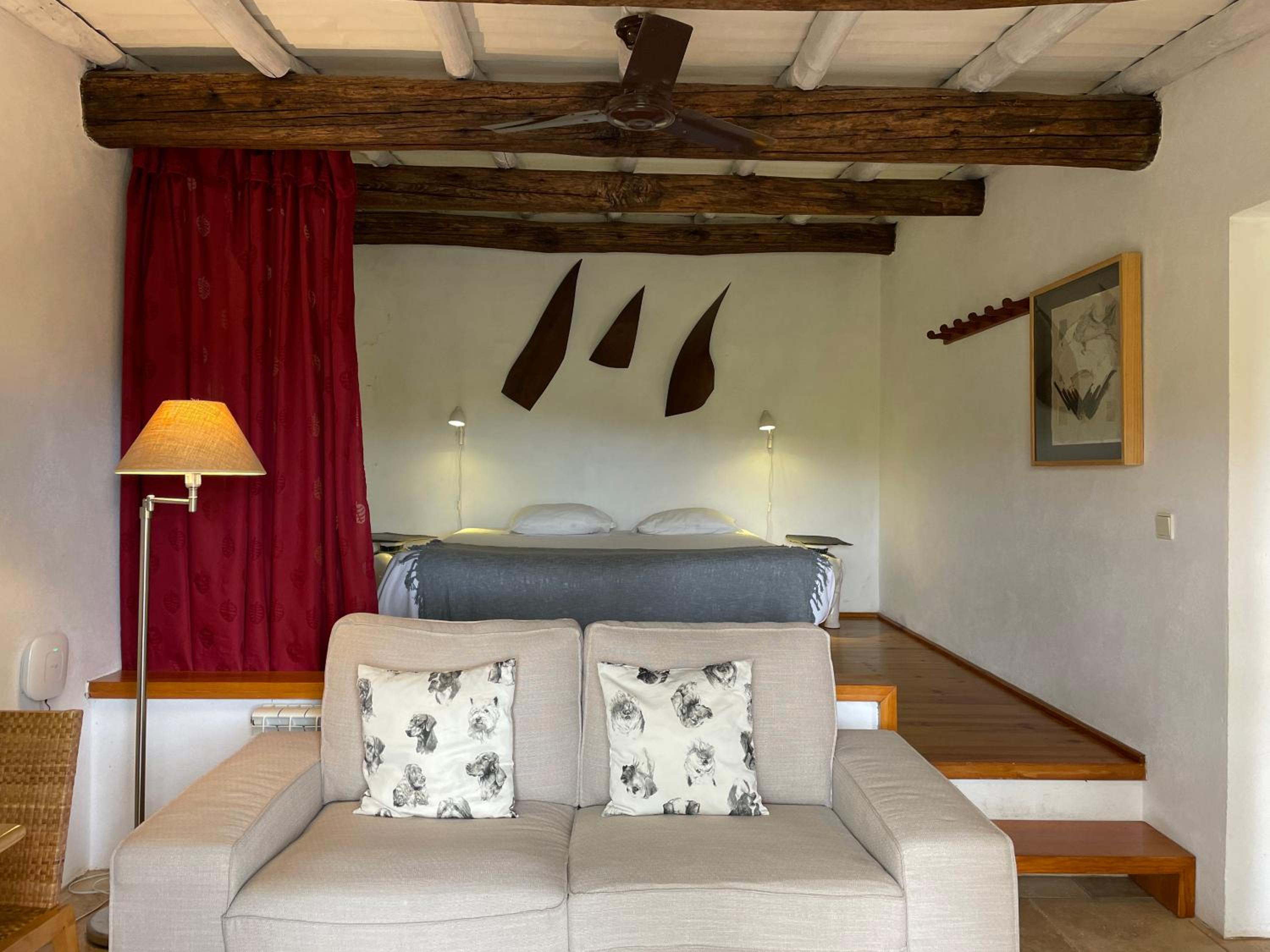 Studio Apartment - Photo 19