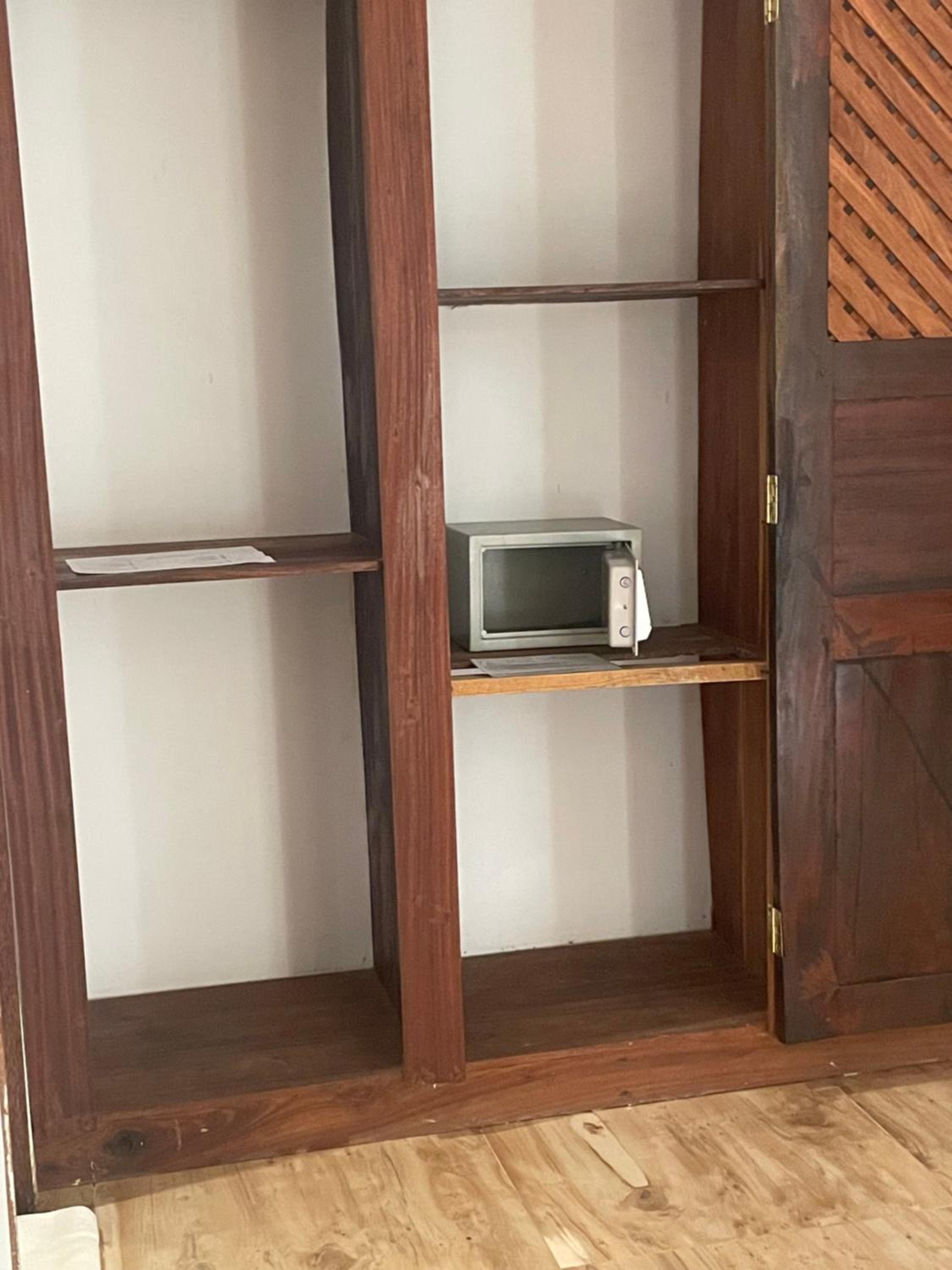Deluxe Room with Garden View - Photo 33