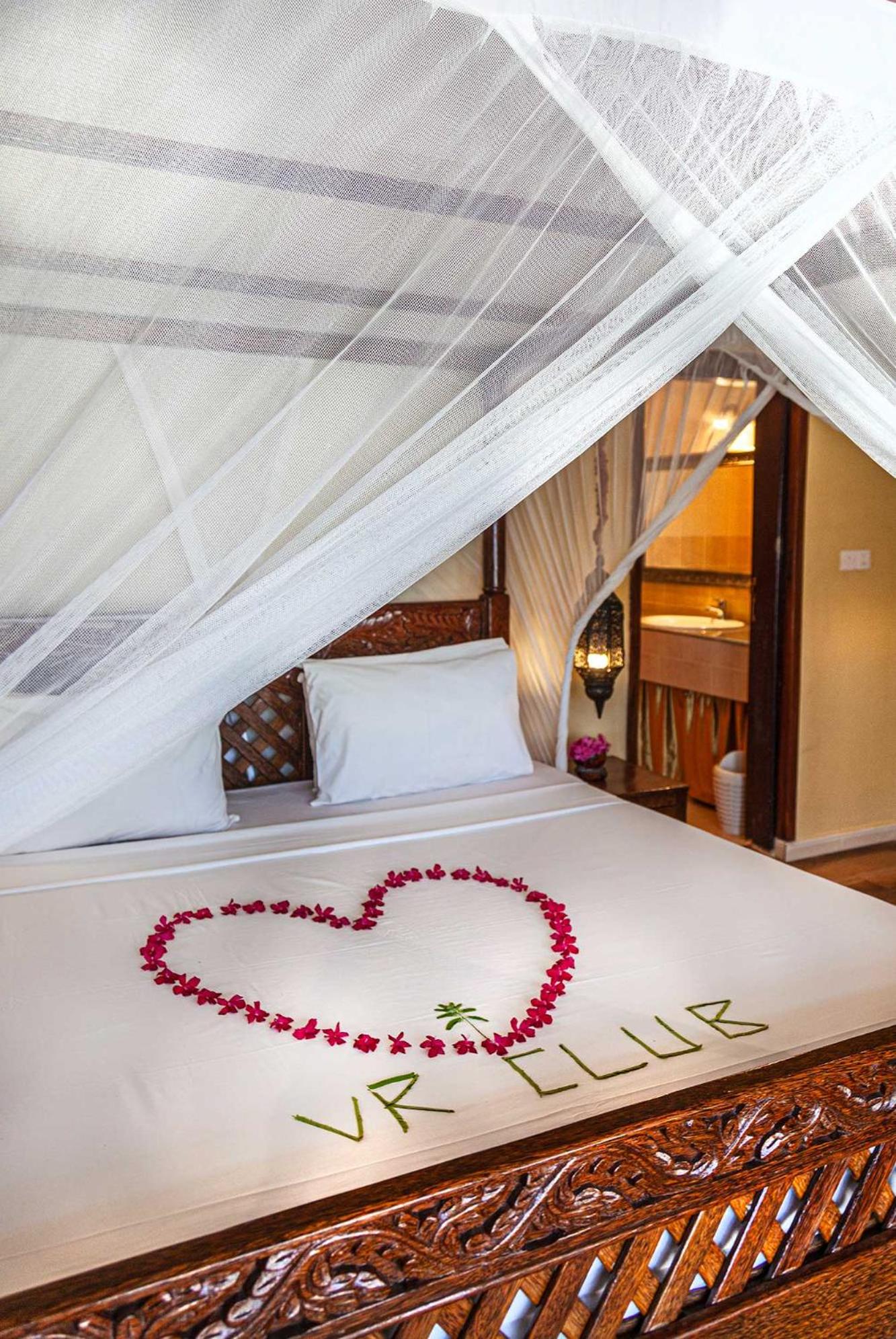 Deluxe Room with Garden View - Photo 11