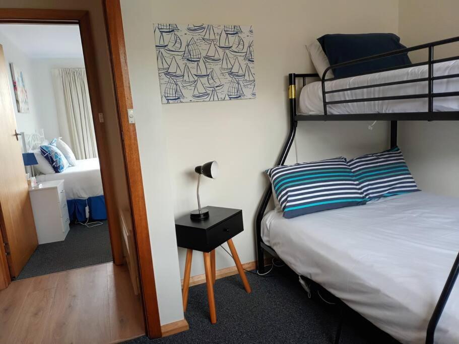 Three-Bedroom House photo 2