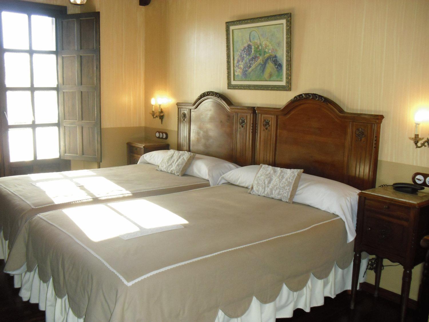 Twin Room - Photo 7