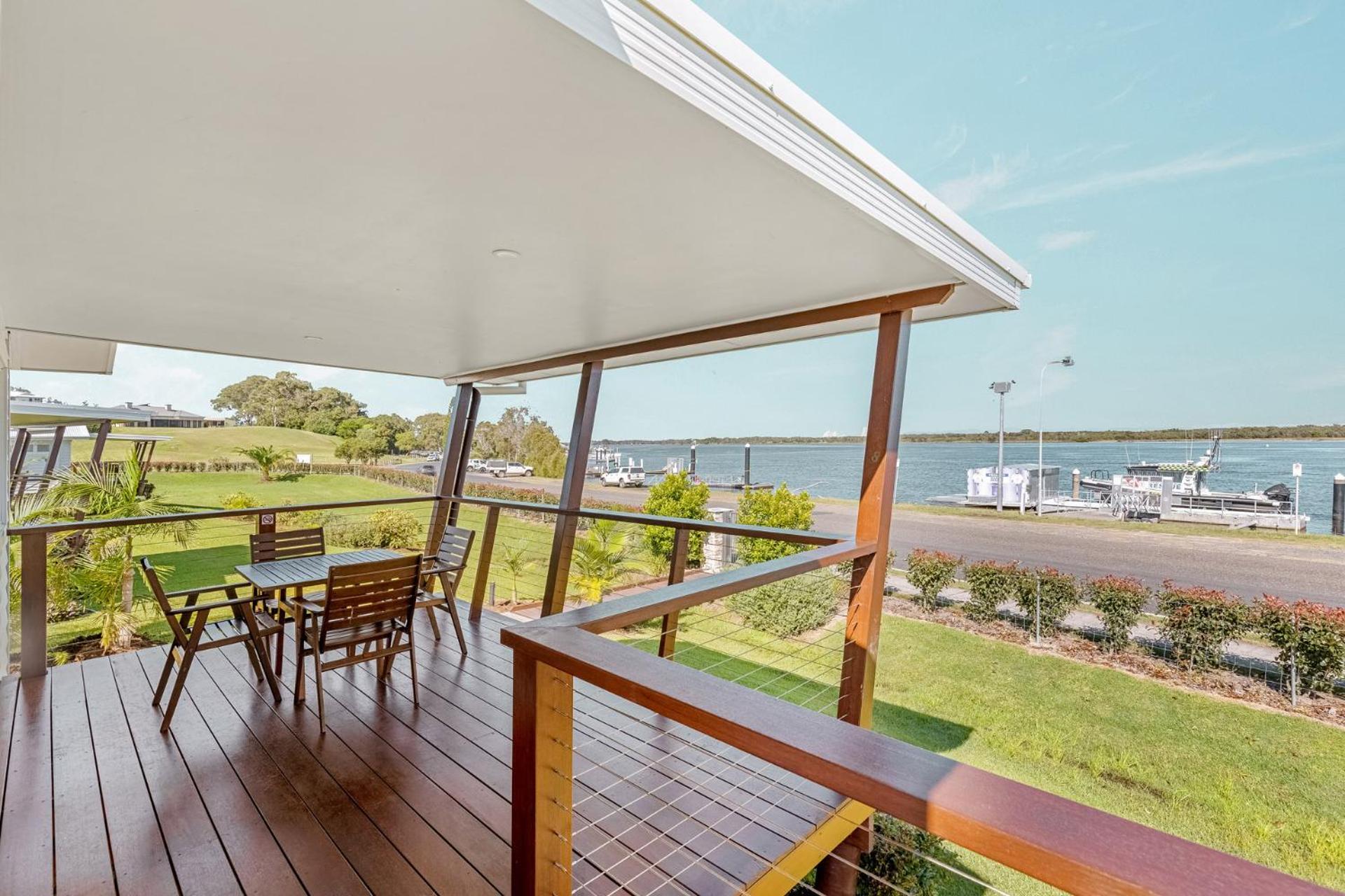 One-Bedroom Waterfront Villa - Photo 7