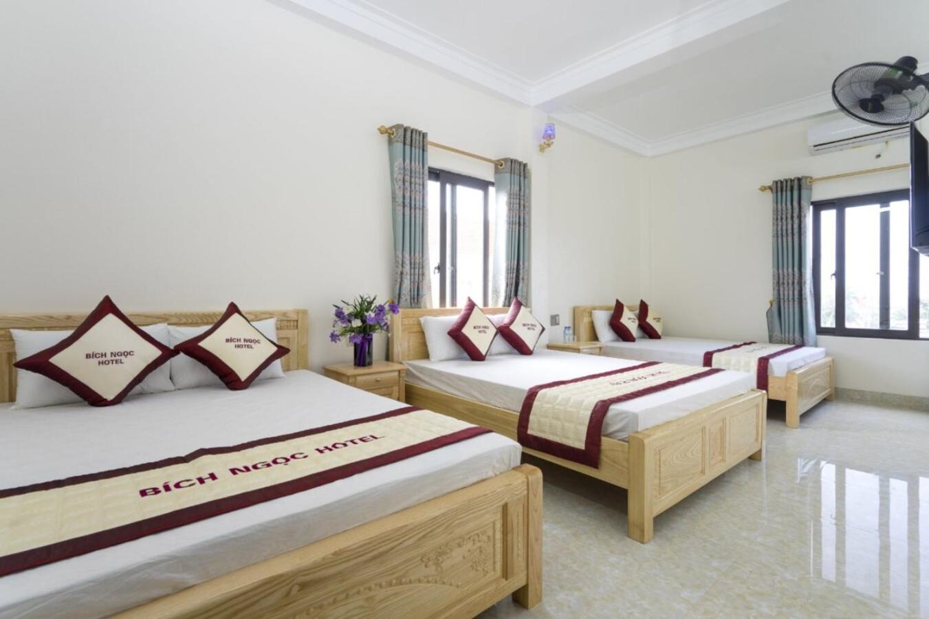 Deluxe Family Room photo 1