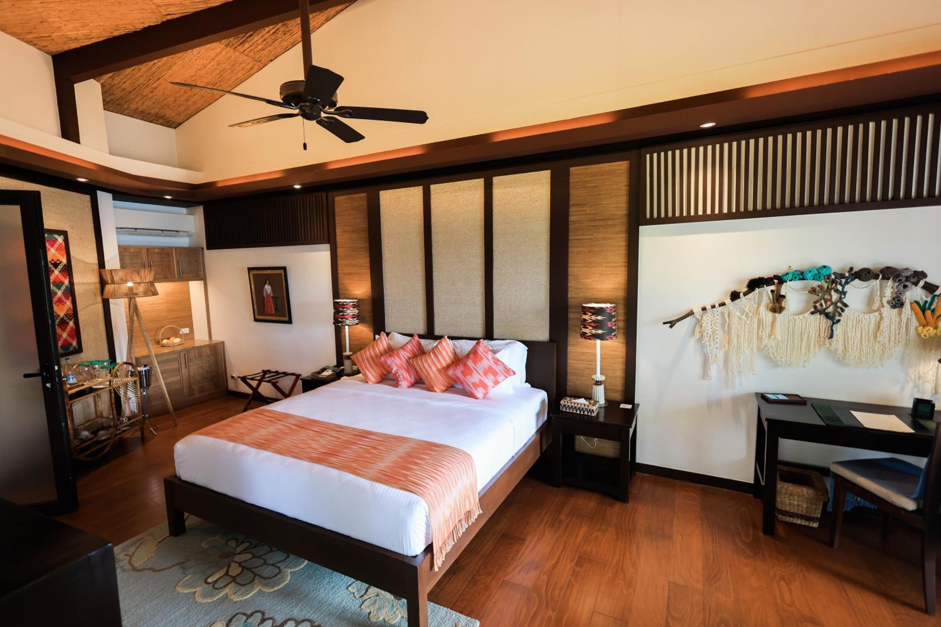 Two Bedroom Premium Villa with Free Roundtrip Lio Airport Transfers and Butler Service - Photo 6