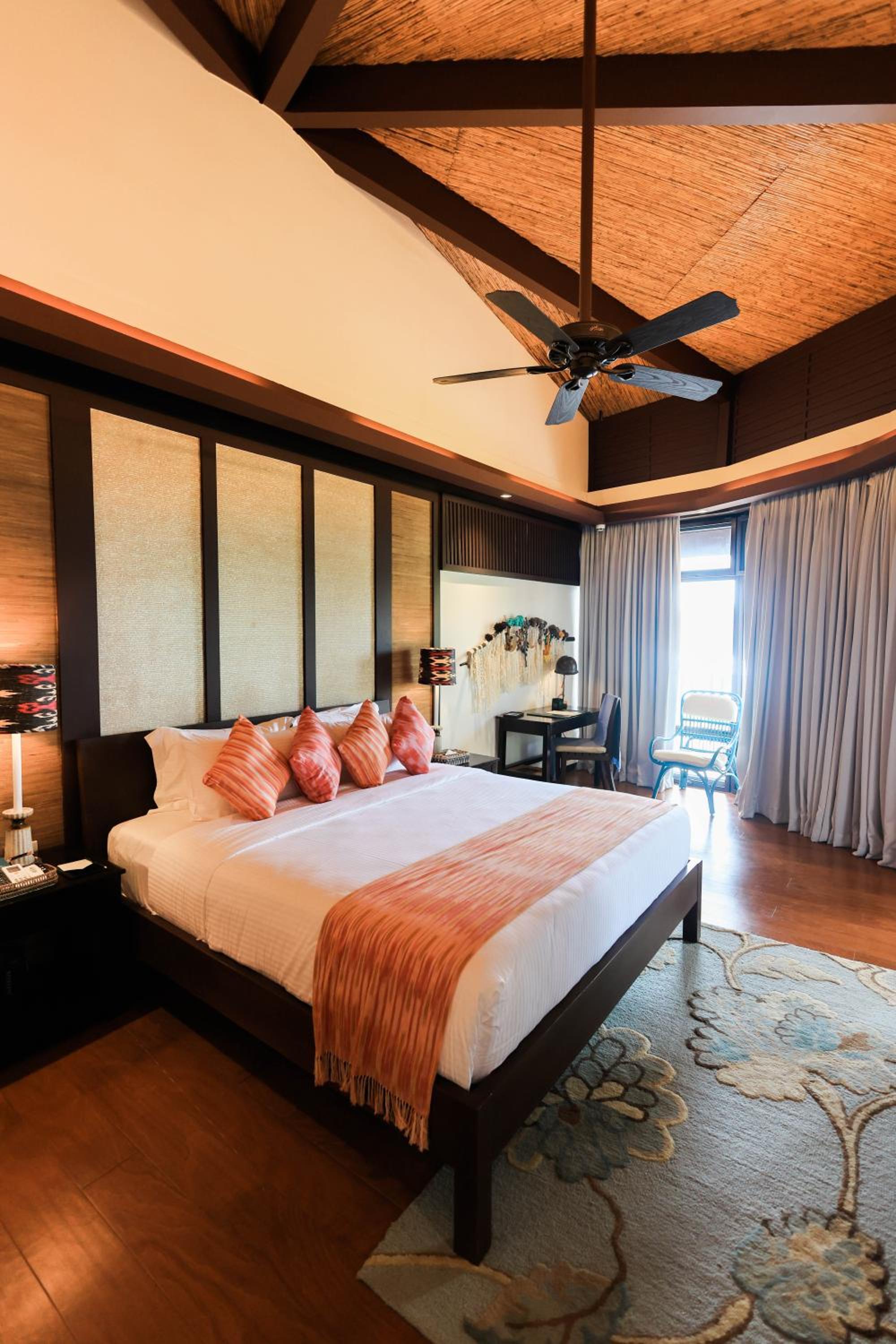 Two Bedroom Premium Villa with Free Roundtrip Lio Airport Transfers and Butler Service - Photo 1