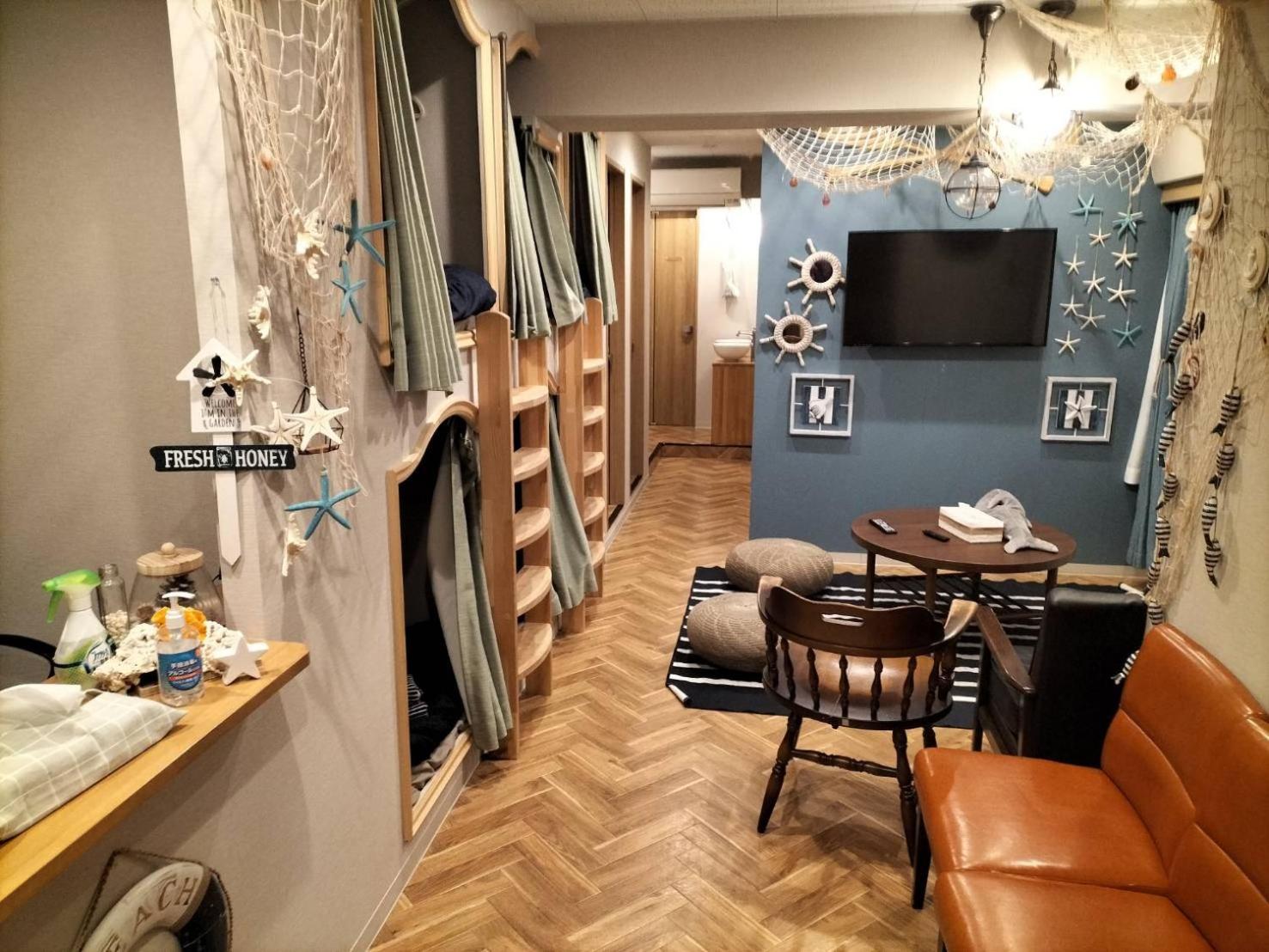 Bunk Bed in Female Dormitory Room   photo 1