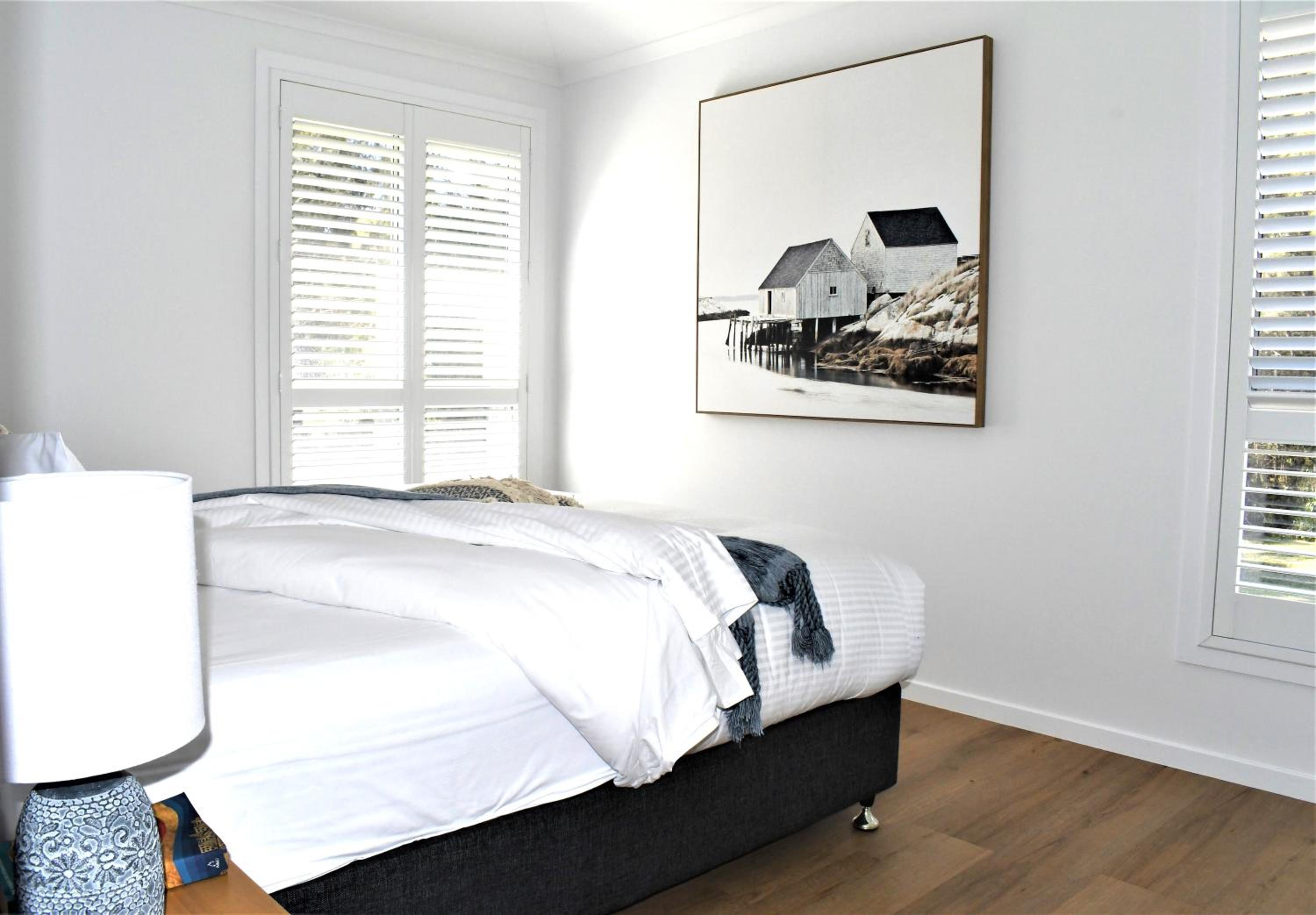 One-Bedroom Waterfront Villa - Photo 5