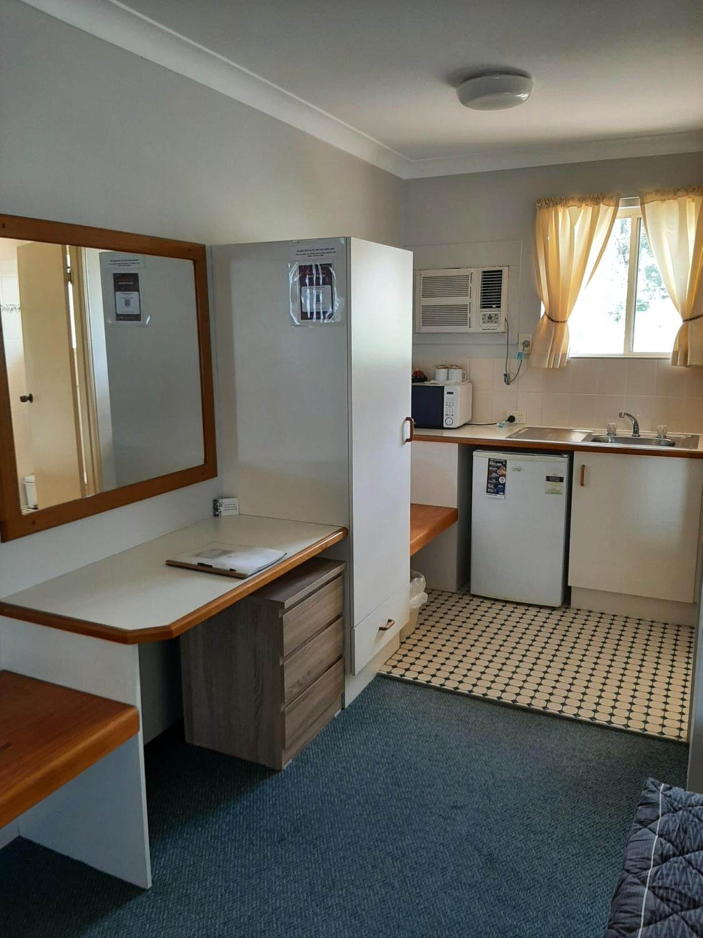 Standard Queen or Twin Room