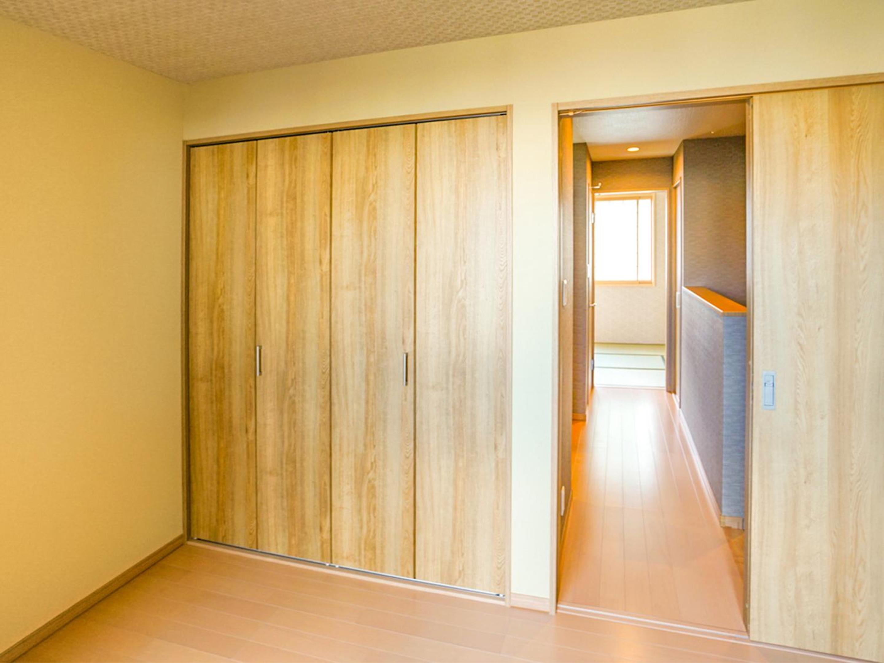 Three-Bedroom Villa - Photo 6