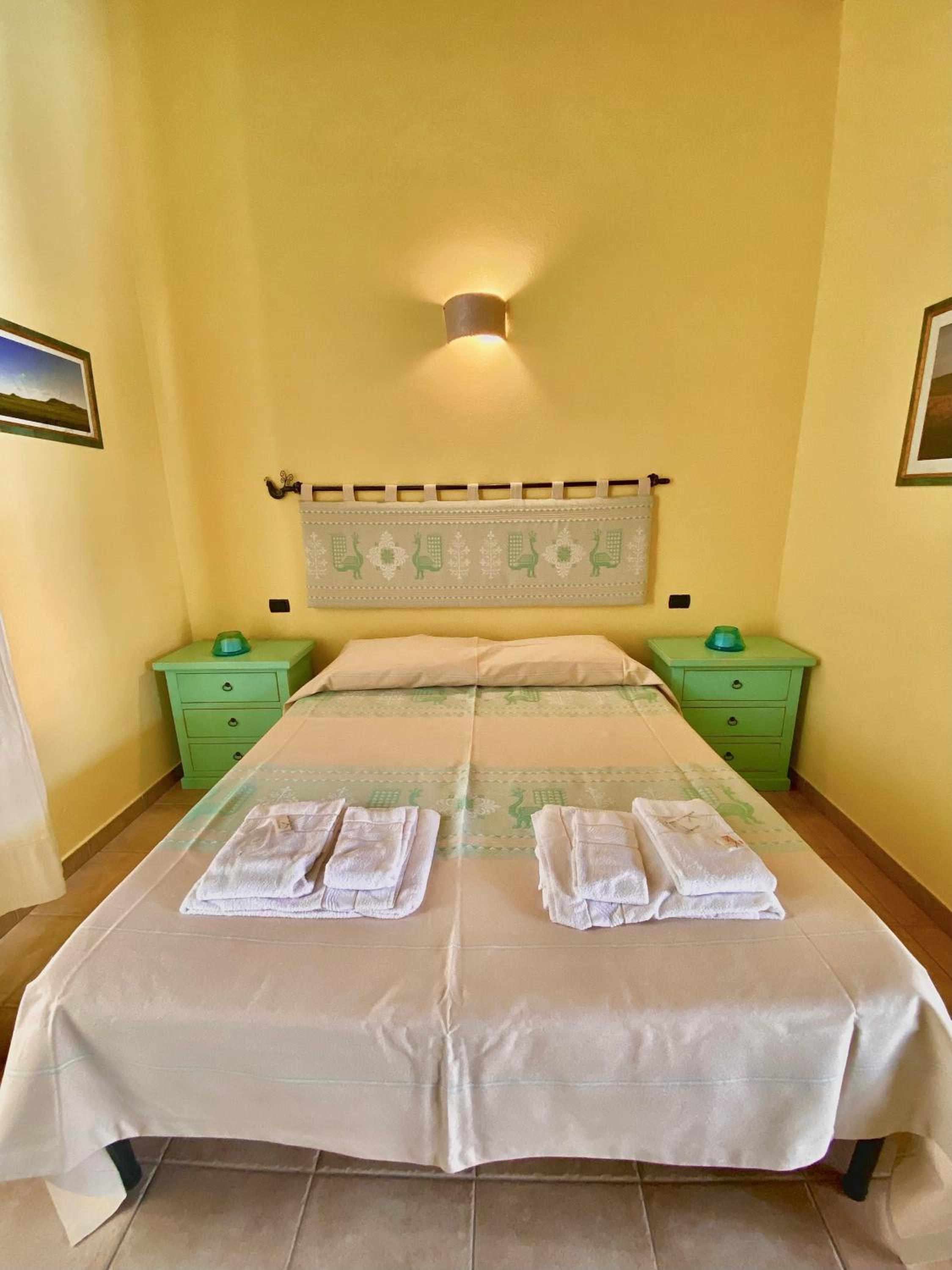 Double or Twin Room - Photo 1