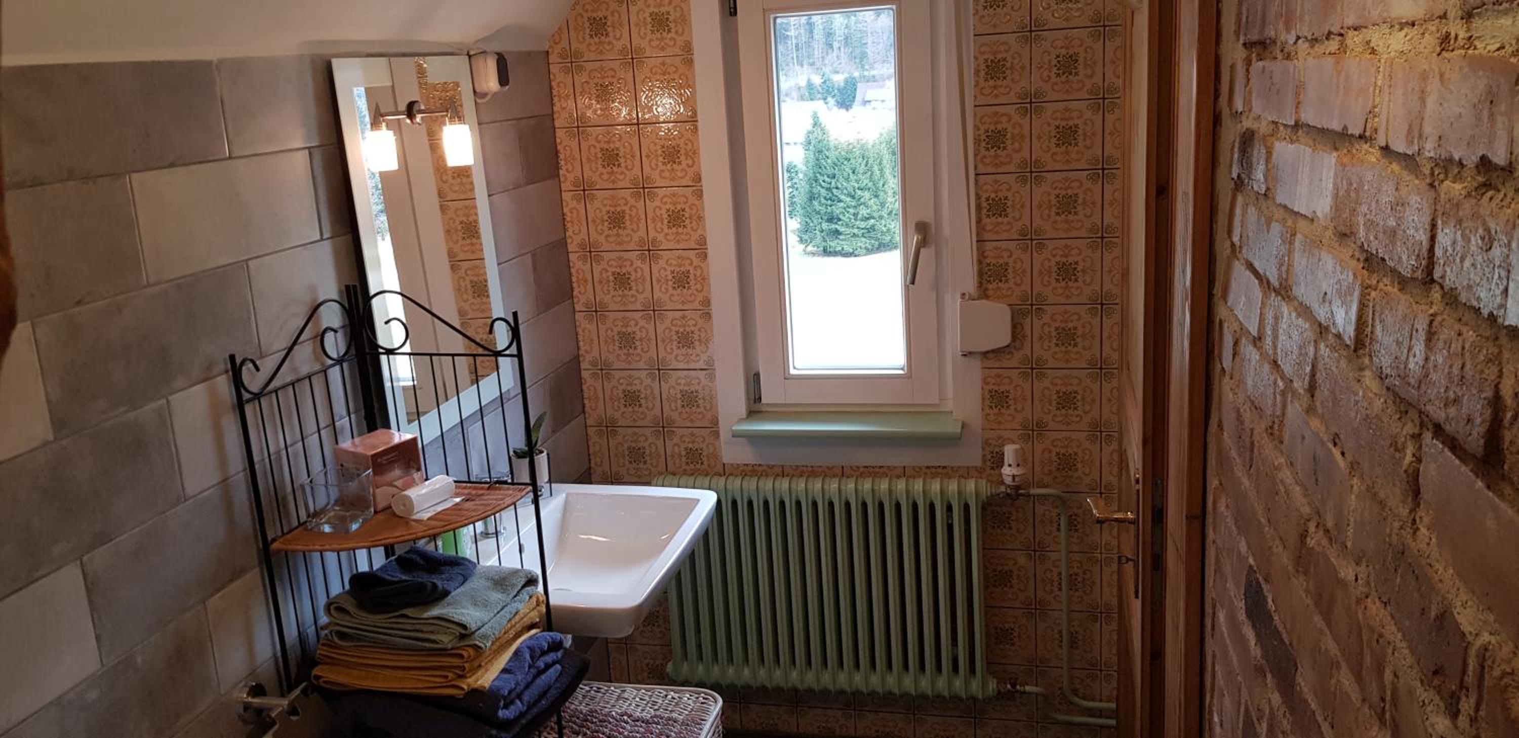 One-Bedroom Apartment - Photo 7