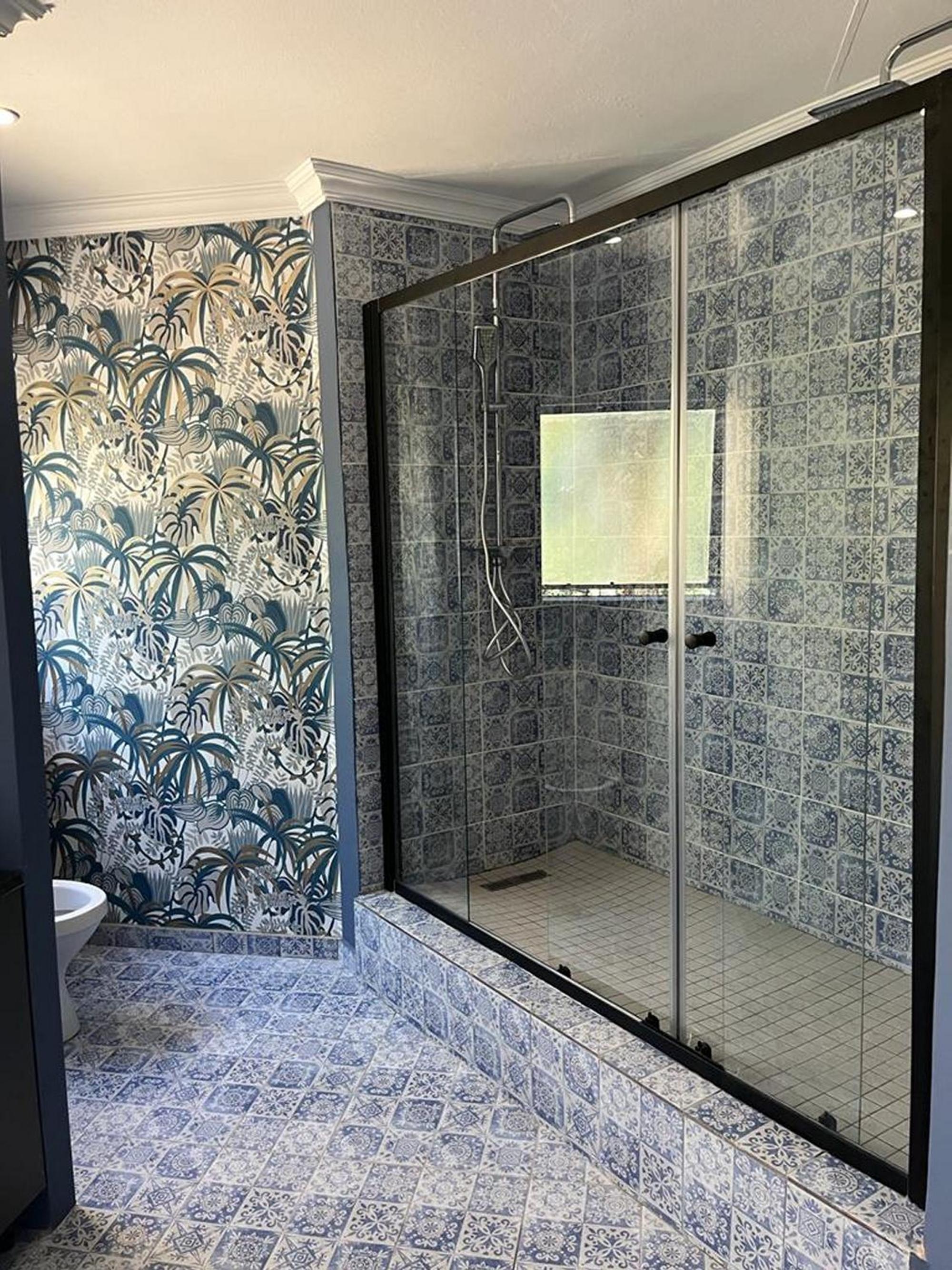 Superior Twin Room with Pool View - Photo 11