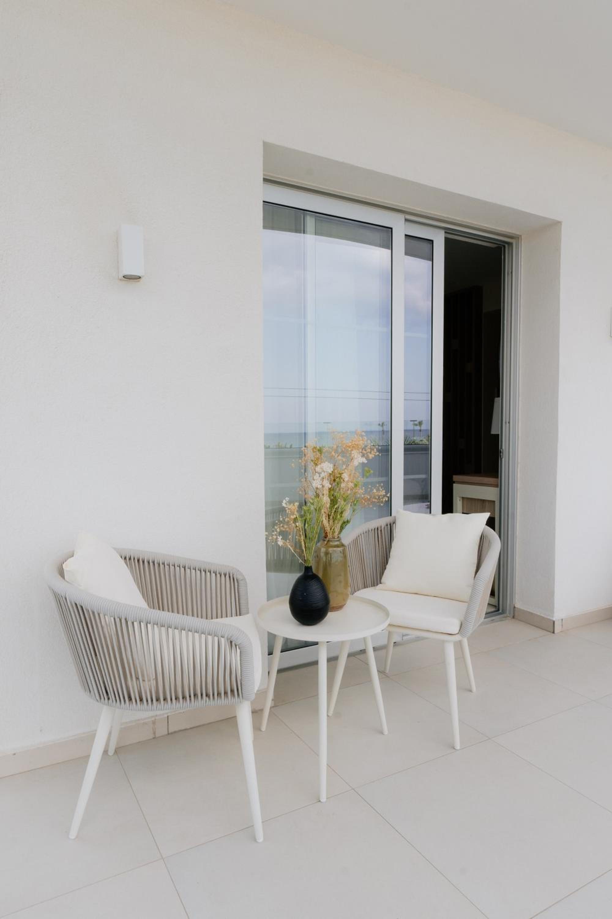 Superior Double or Twin Room Inland View - Photo 8